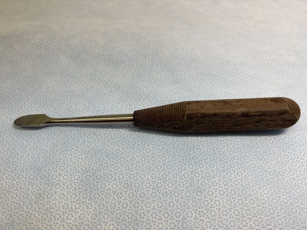 399.37 Straight Blade Periosteal Elevator 14mm US813