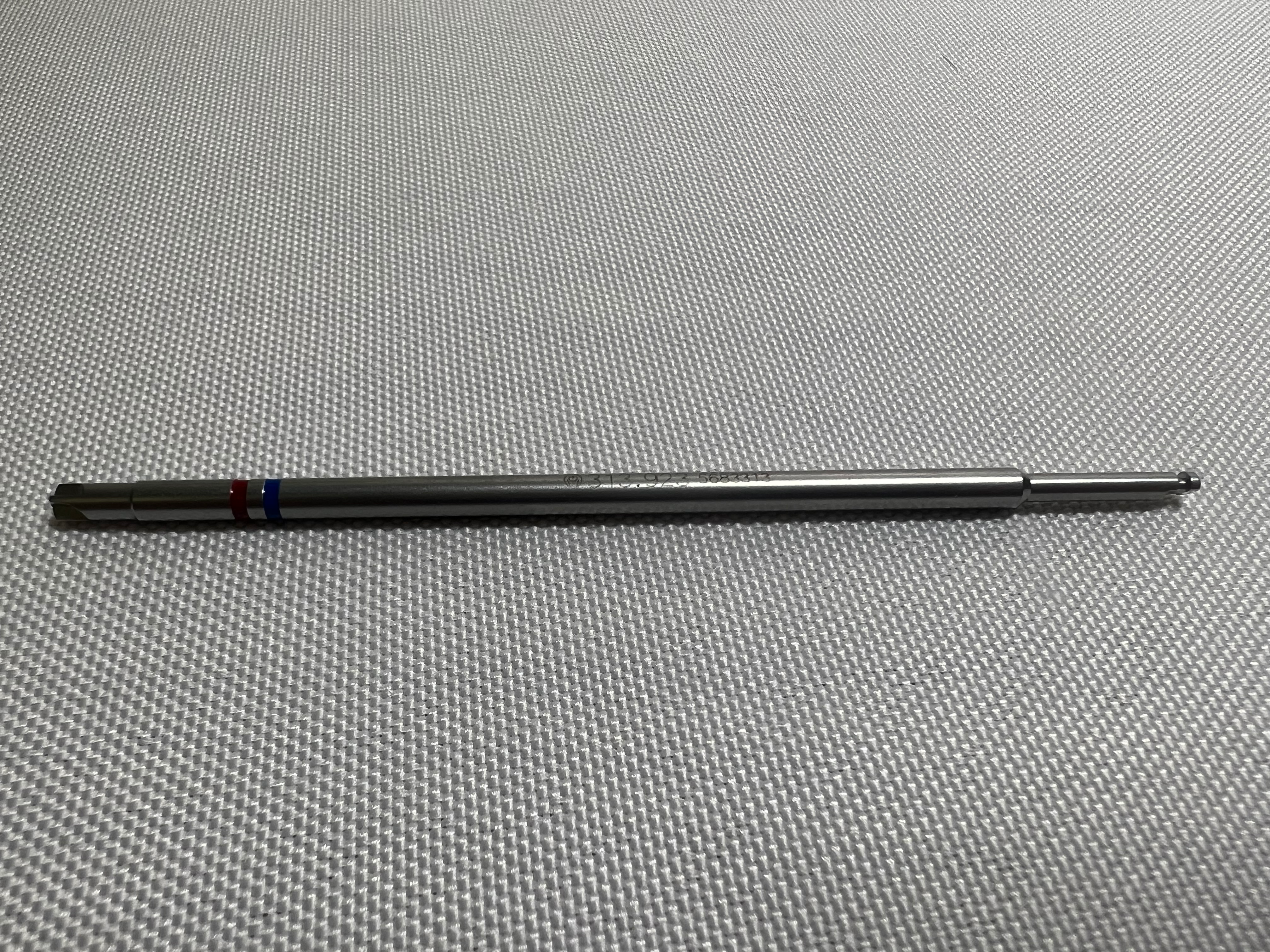 313.923 1.5mm/2mm Self-Retaining Cruciform Driver US1123