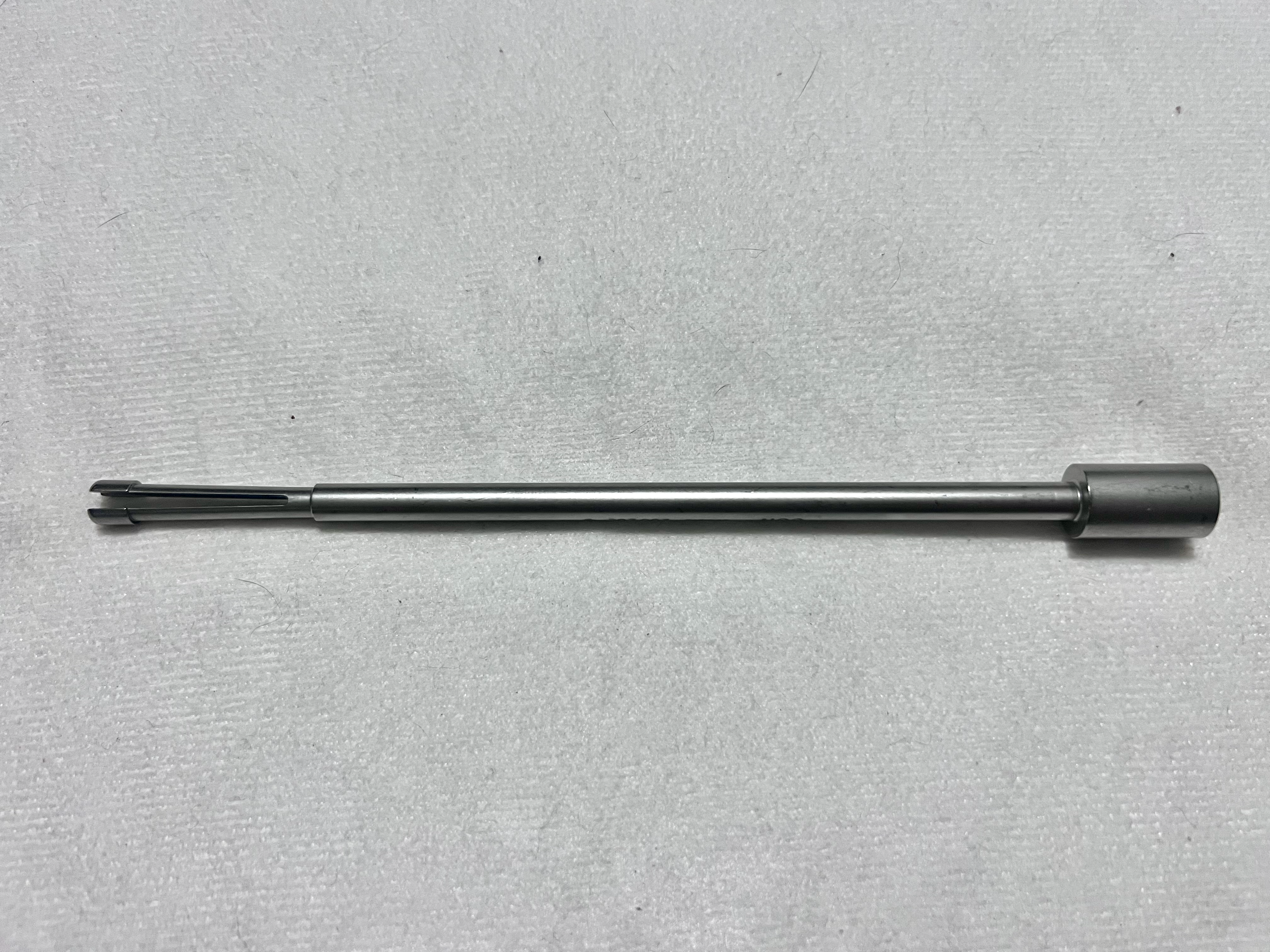 397.097 USS Large Holding Sleeve US1648