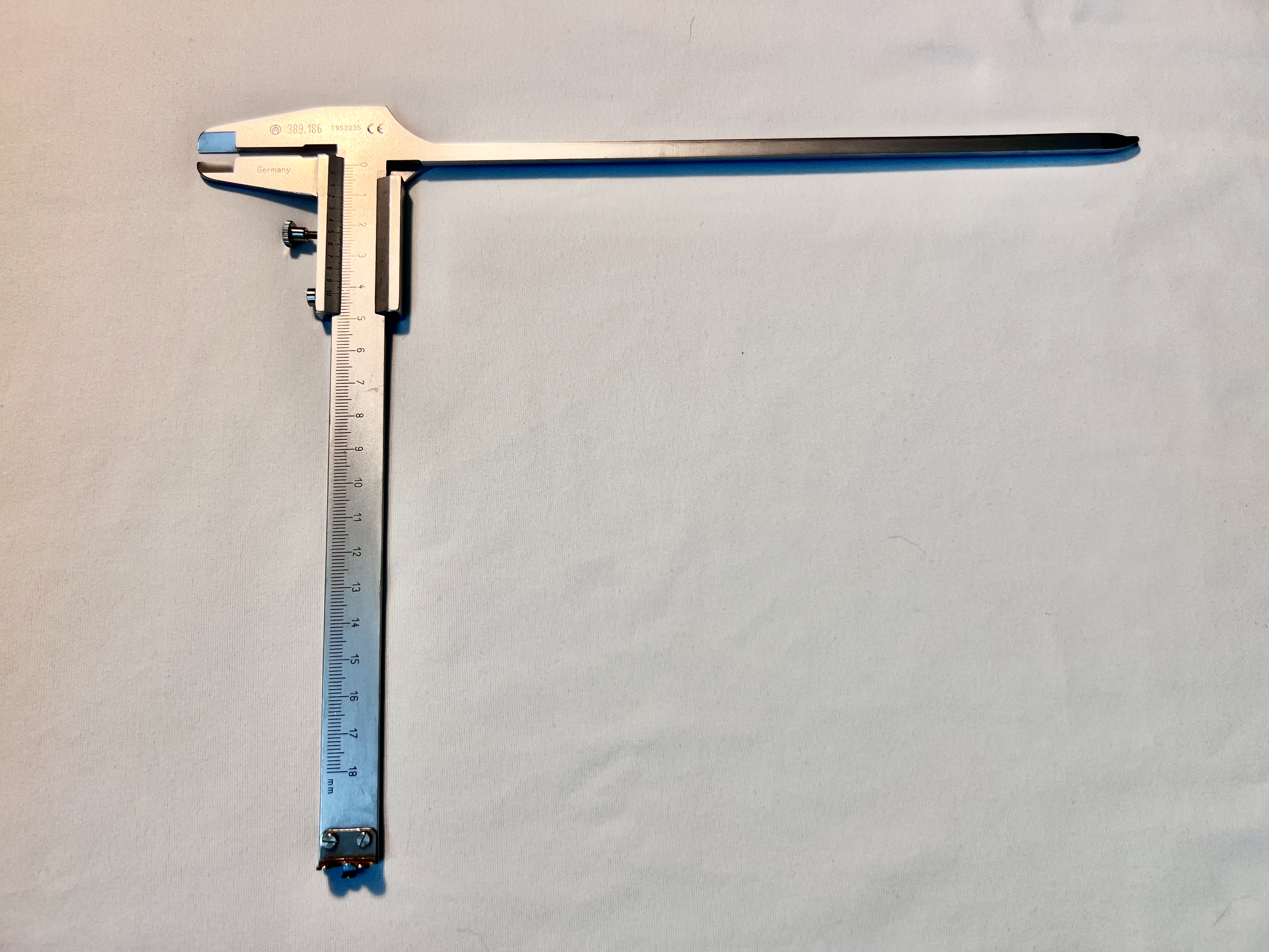 389.186 SynMesh Spinal Calliper For Corpectomy US2099
