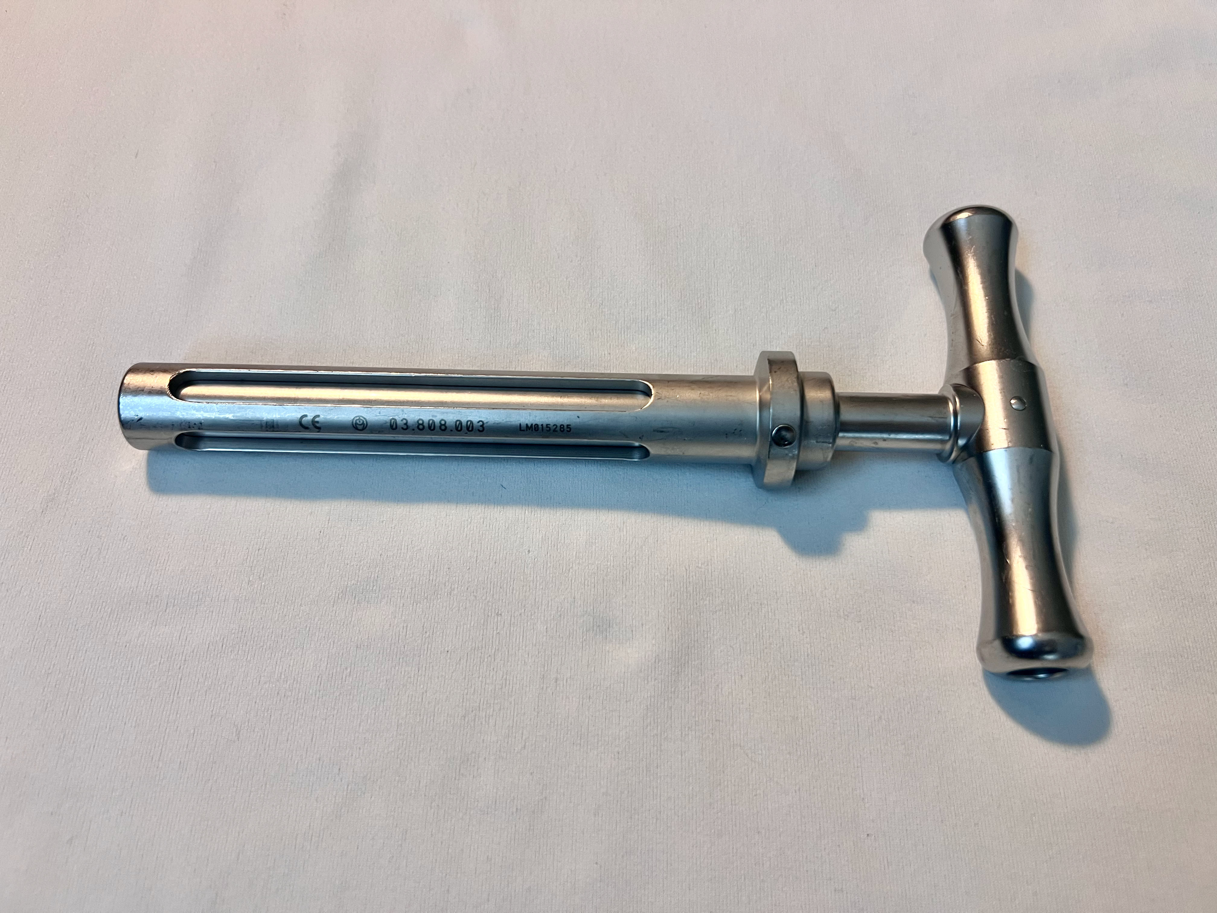 03.808.003 Orthopedic Quick Release T-Handle US2140
