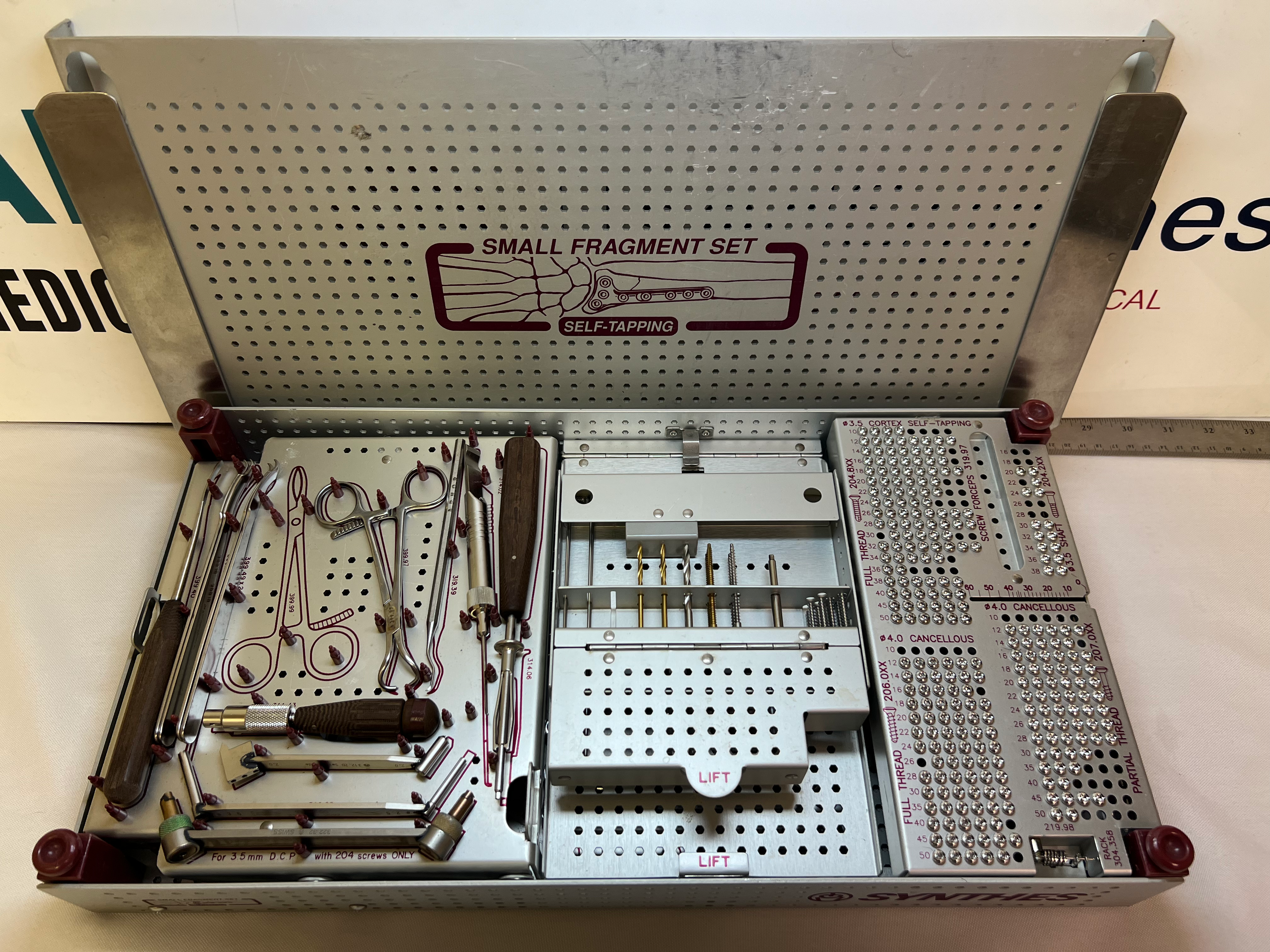 Self-Tapping Small Fragment Set CCMED675