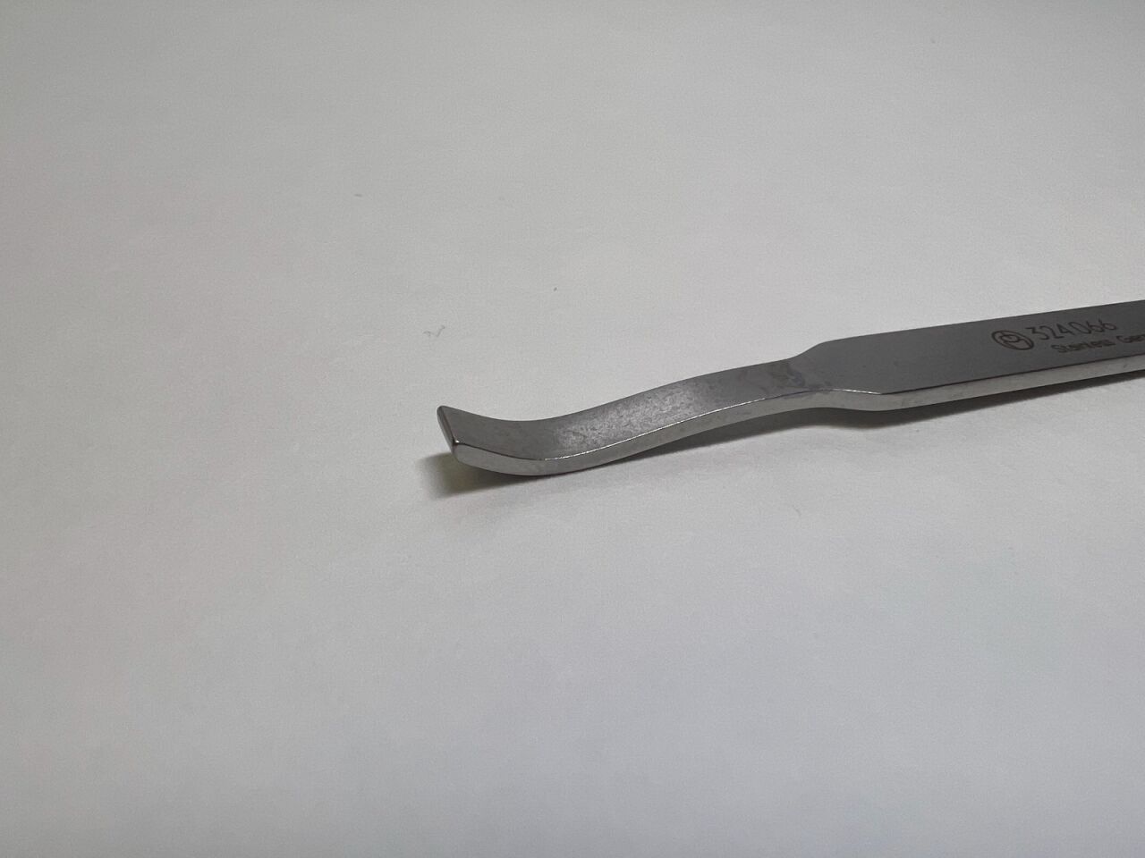324.066 Orthopedic Plate Lifter US742