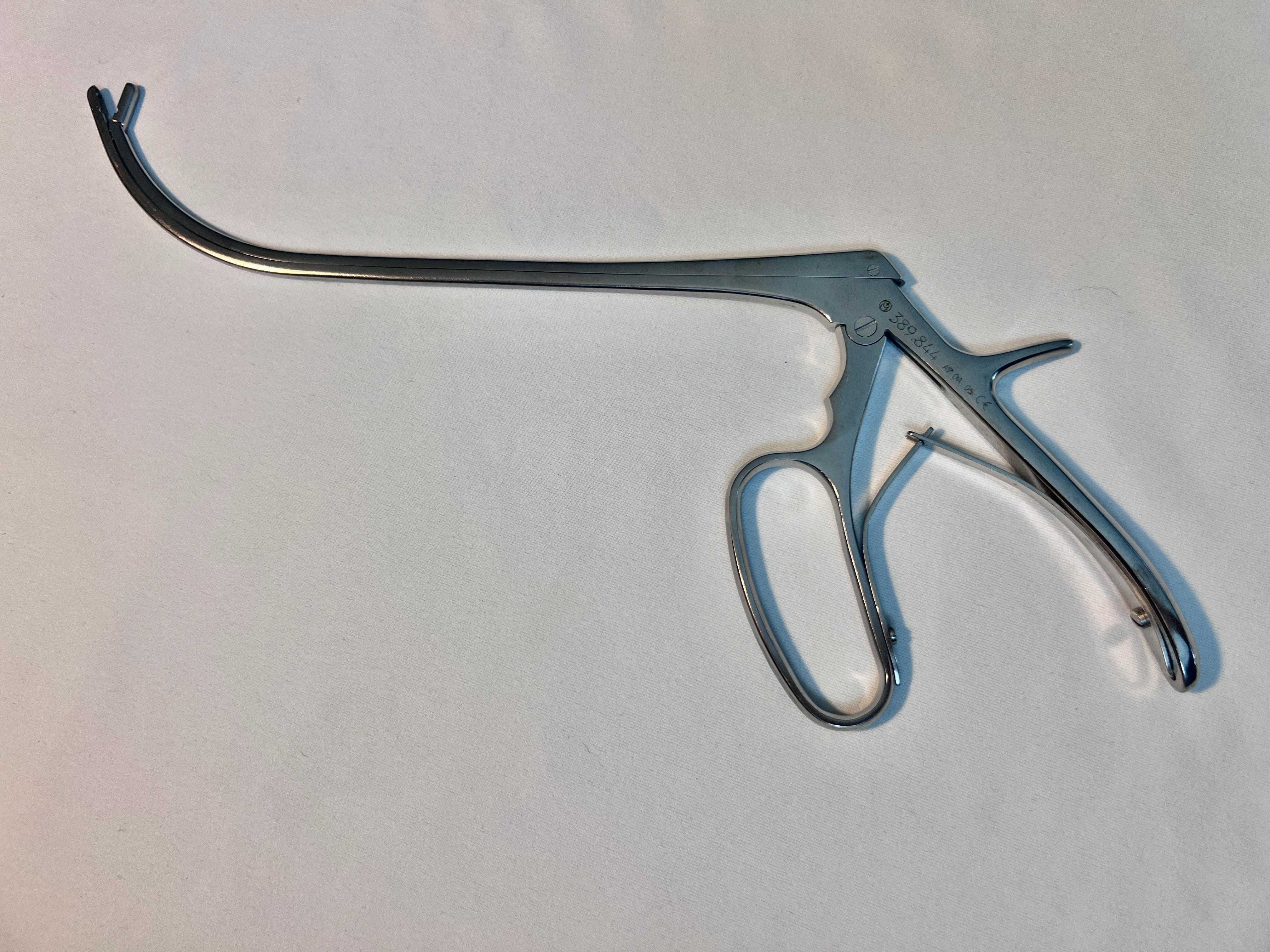 389.844 T-PLIF Curved Pituitary Rongeur 4mm Soft Angled Punch US2103