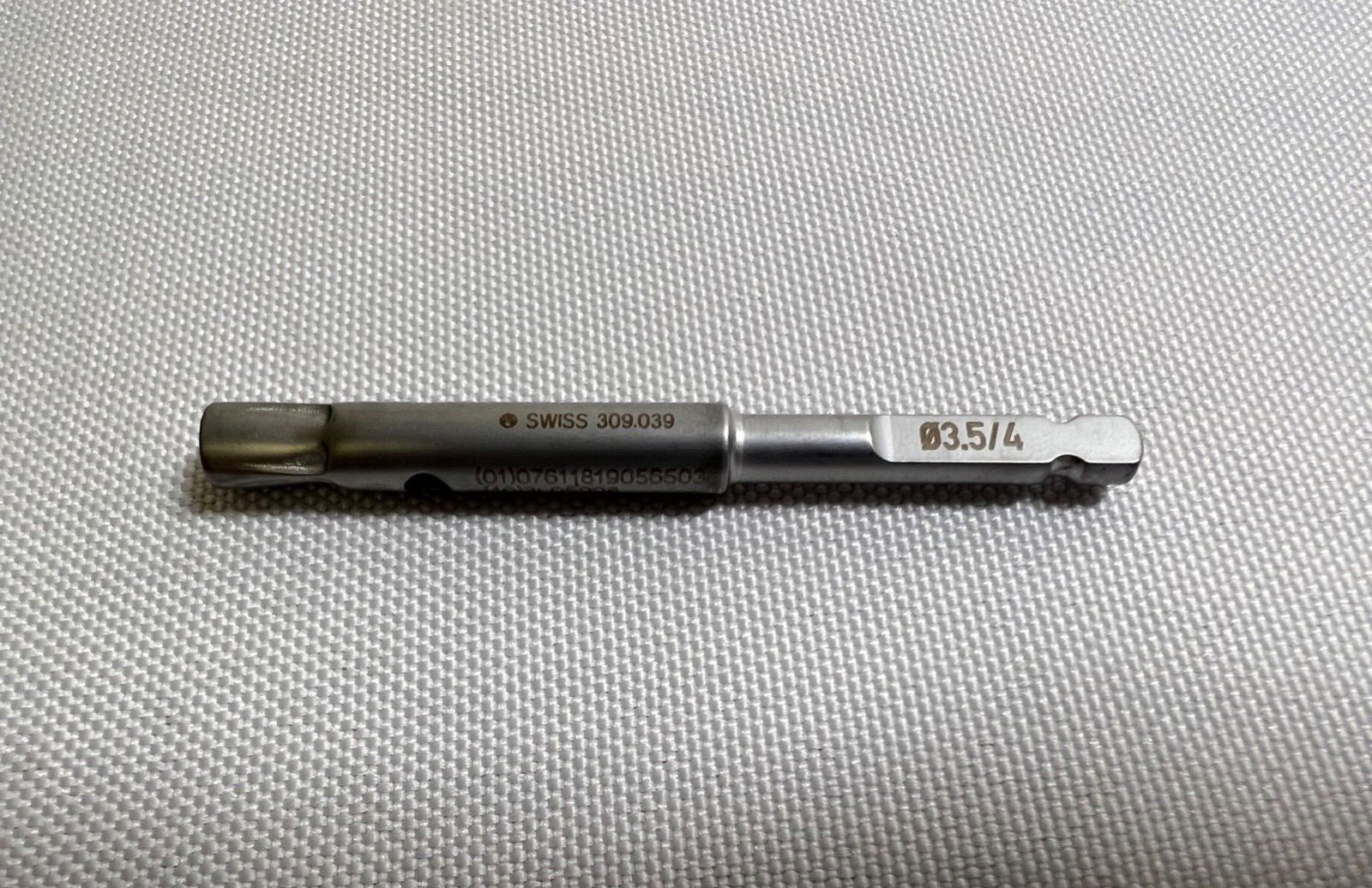 Synthes 309.039 Extraction Bolt US989