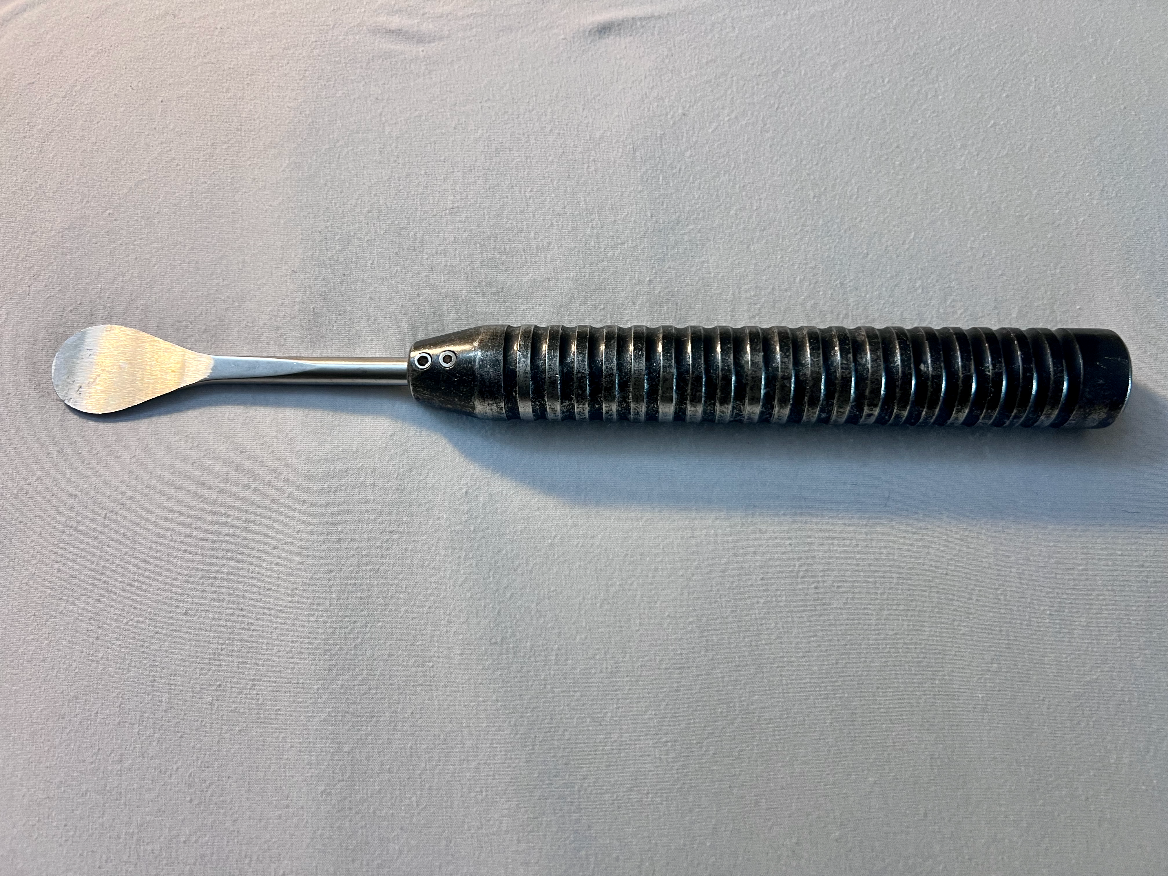 Orthopedic Flat Spinal Elevator 1-1/3" US1773
