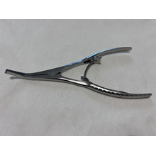 399.097 Bone Spreader w/ 8mm Blade Medium Handle Soft Ratchet US1685