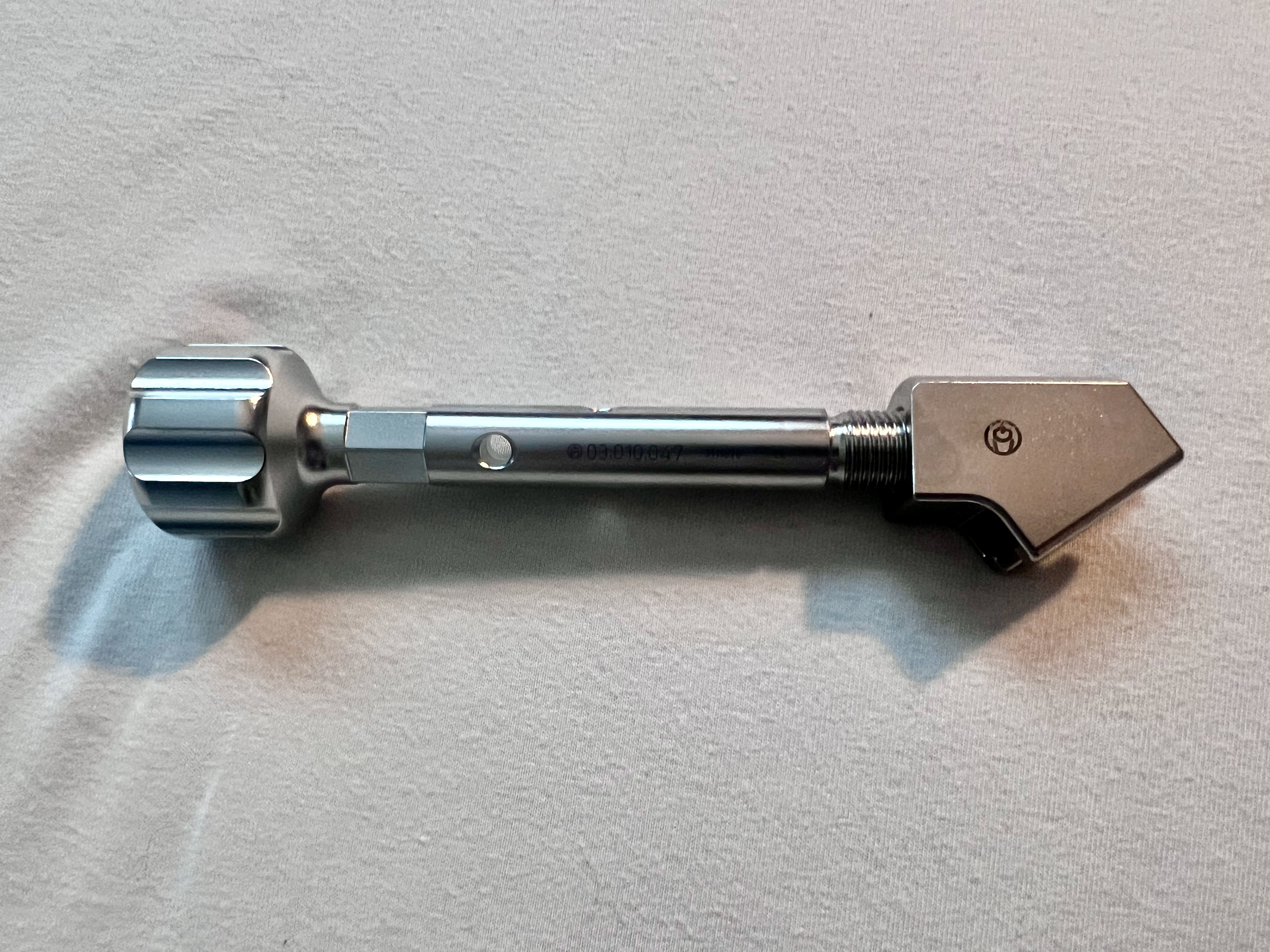 03.010.047 Driving Cap With Handle Adaptor US1953