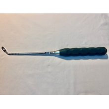 389.866 Large Box 8mm Right Angled Curette