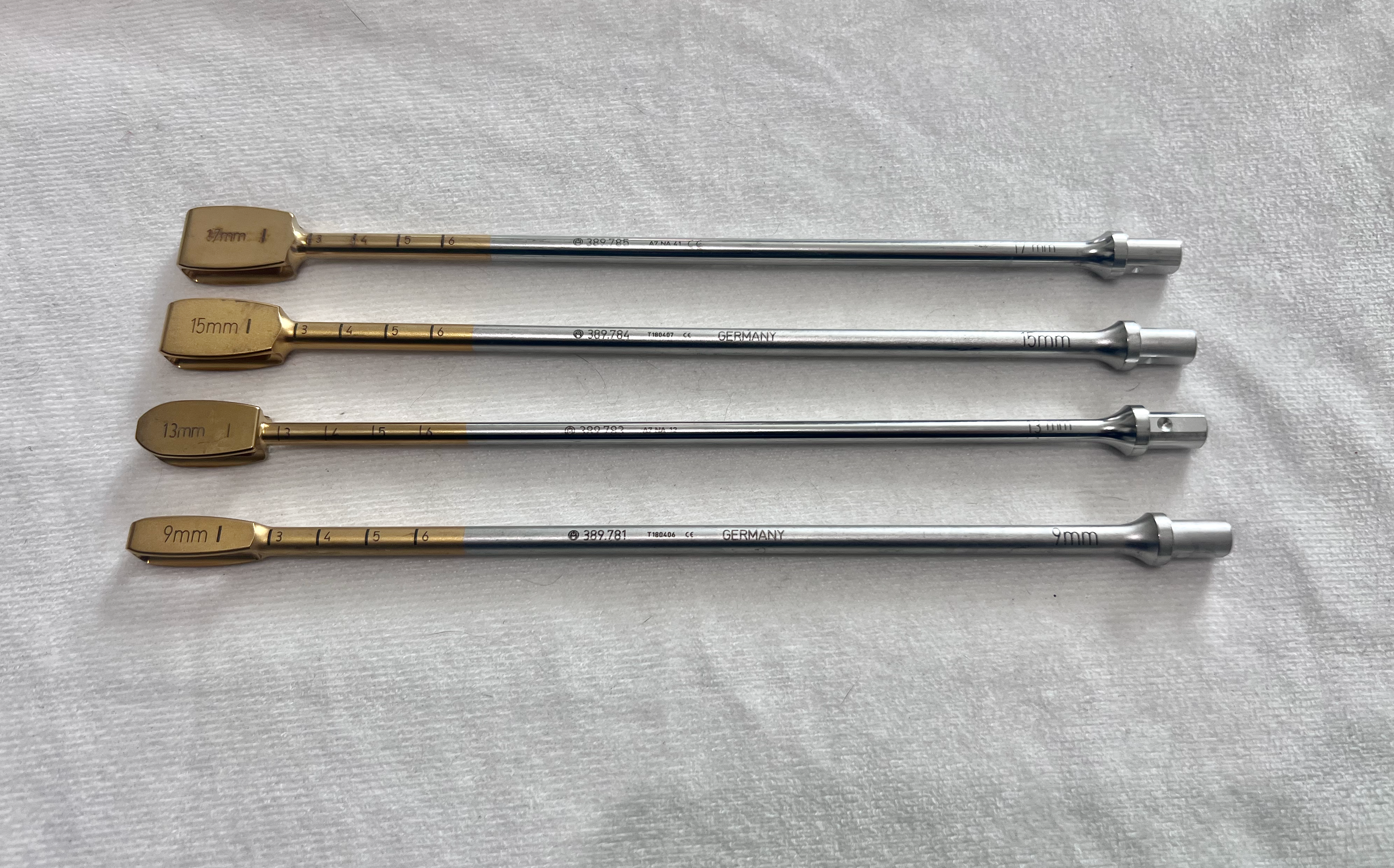 Set Of 4 Spinal Shavers For Intervertebral Discs US1702