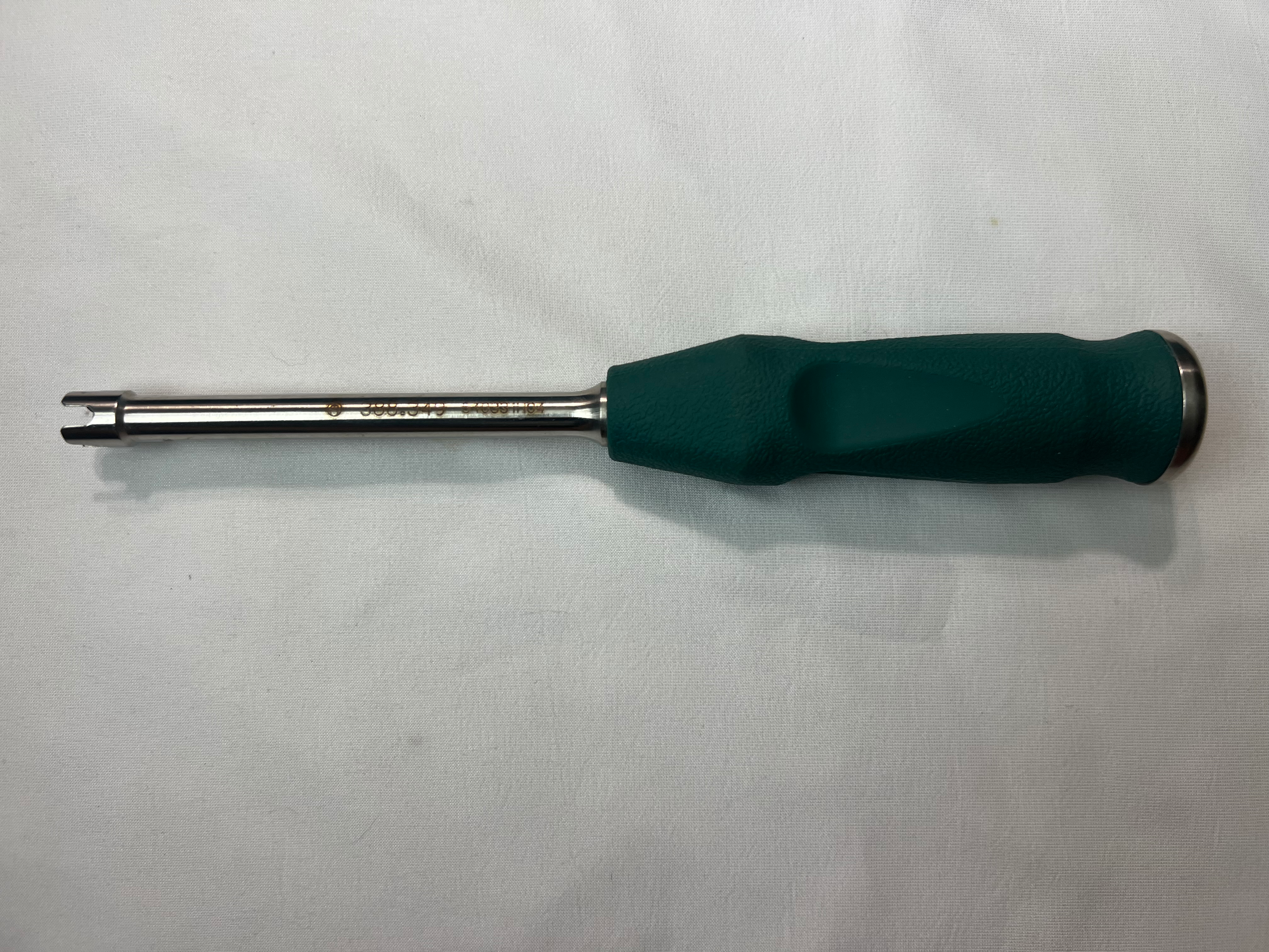 388.349 Cannulated Rod Pusher US1407