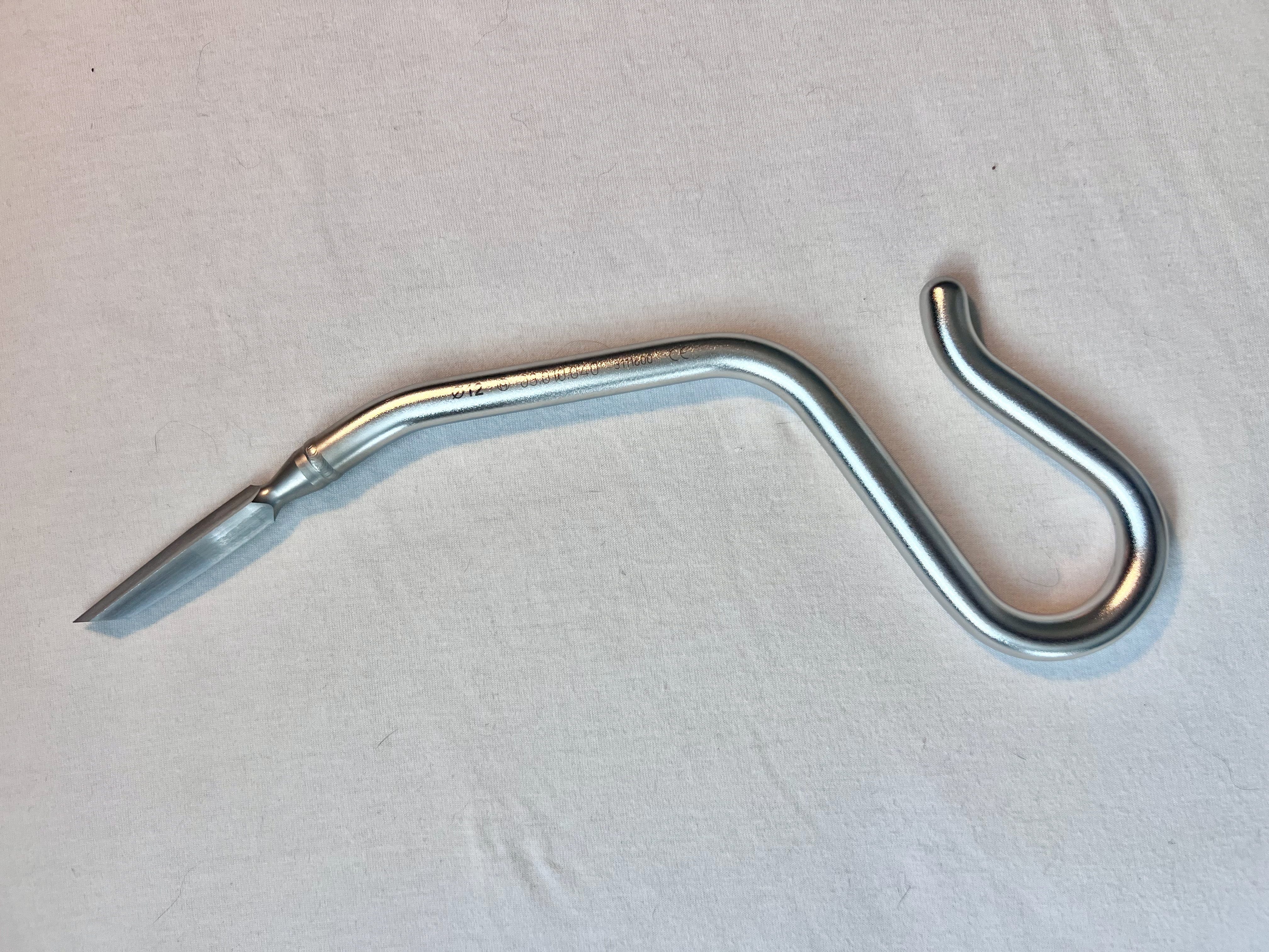 03.010.040 Cannulated 12mm Awl US1932