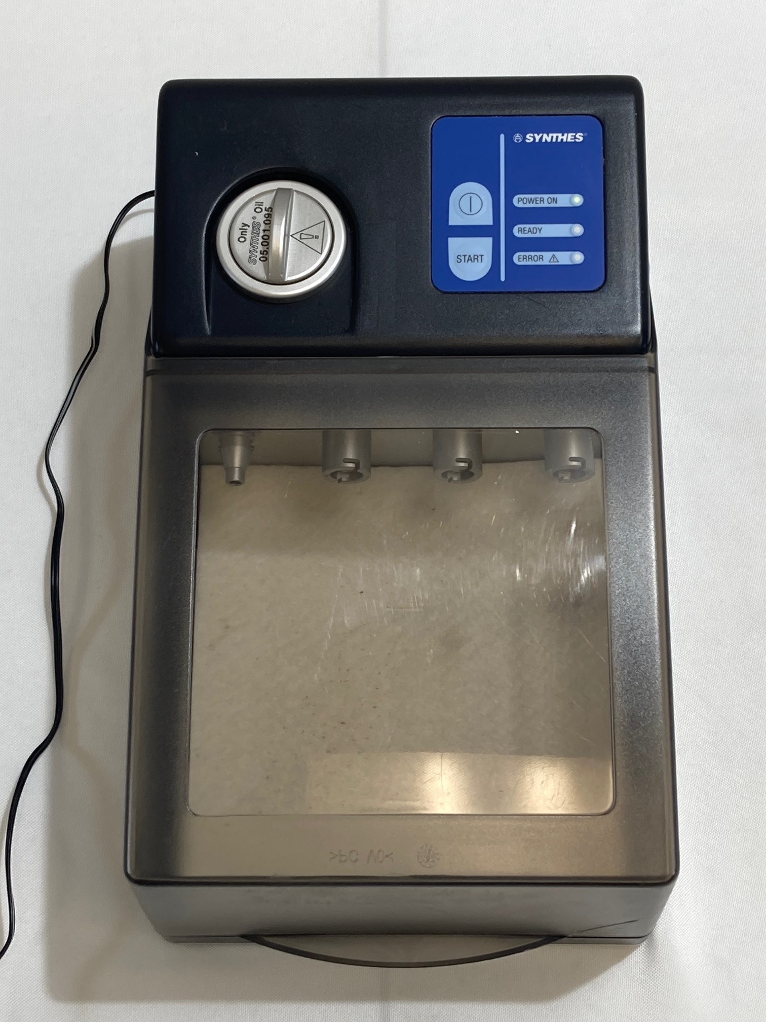 Synthes 05.001.099 Maintenance Unit & Power Supply CCMED460