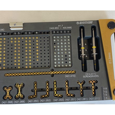 Synthes Craniofacial Modular Fixation System Ti