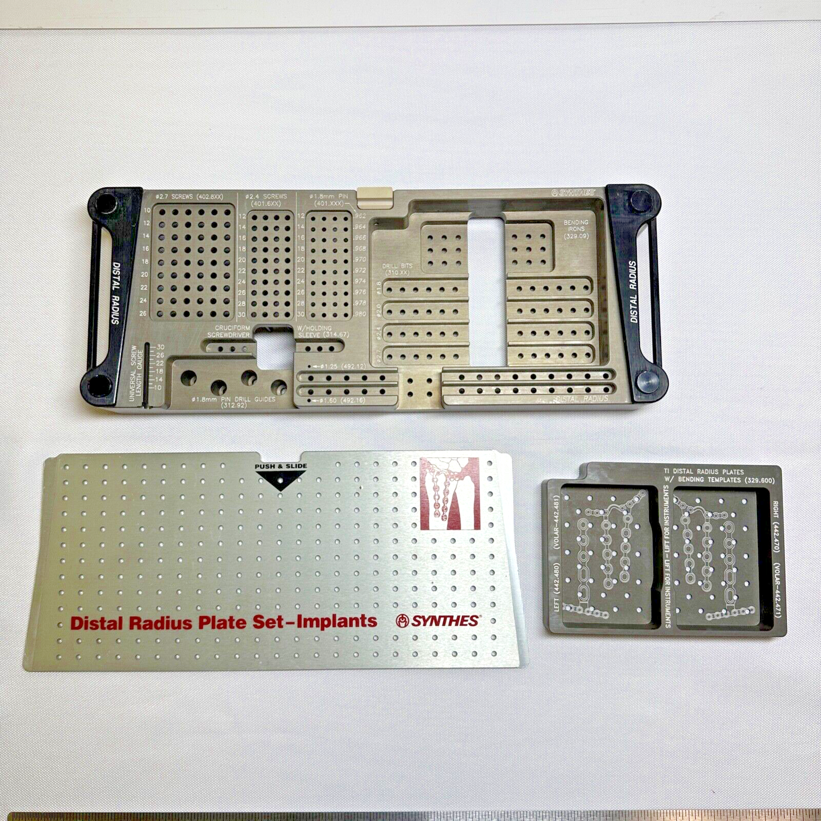 Synthes Distal Radius Plate and implant set Module CCMED413