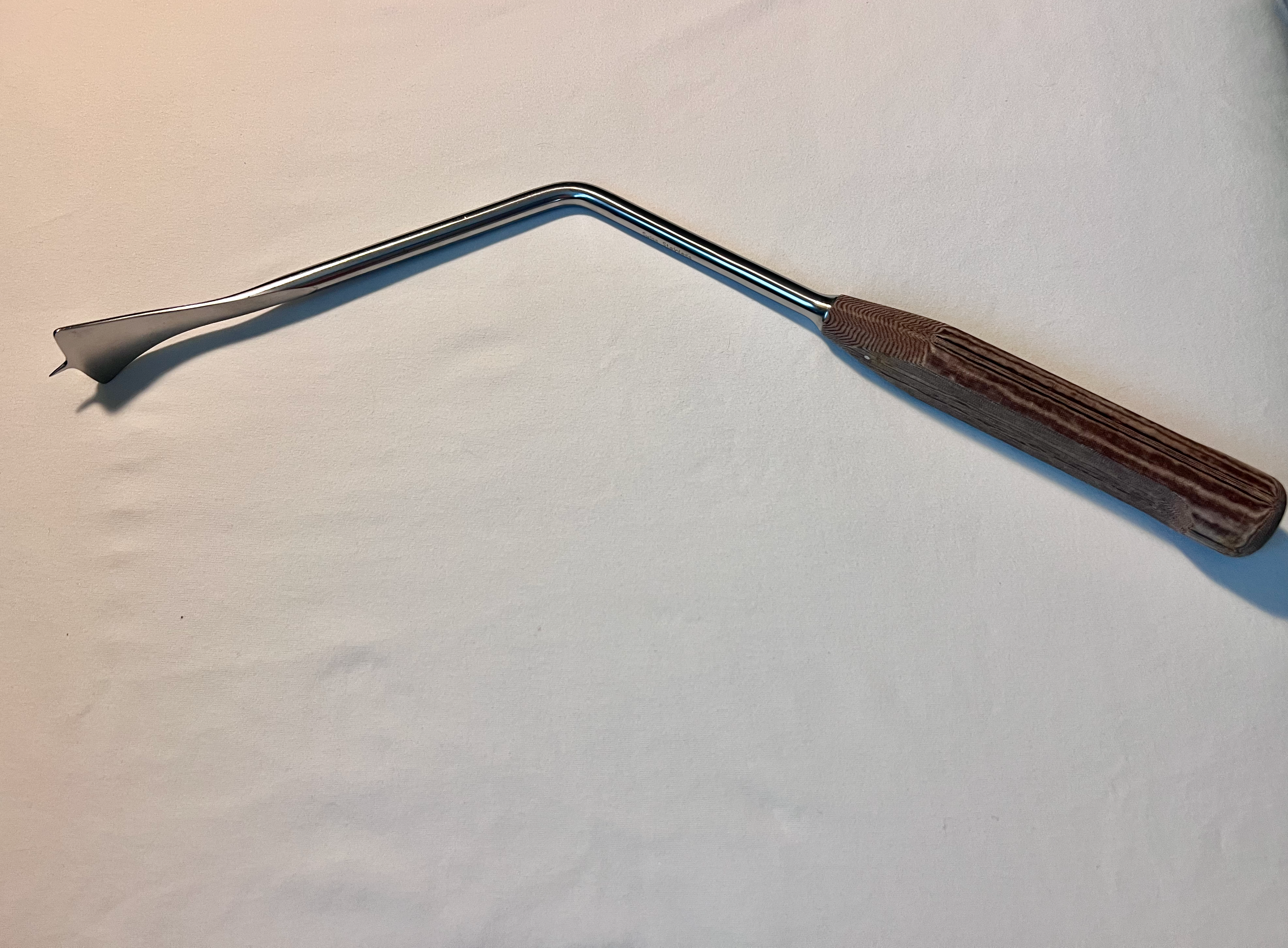 389.52 Orthopedic 25mm Curved Retractor w/ Point US2004