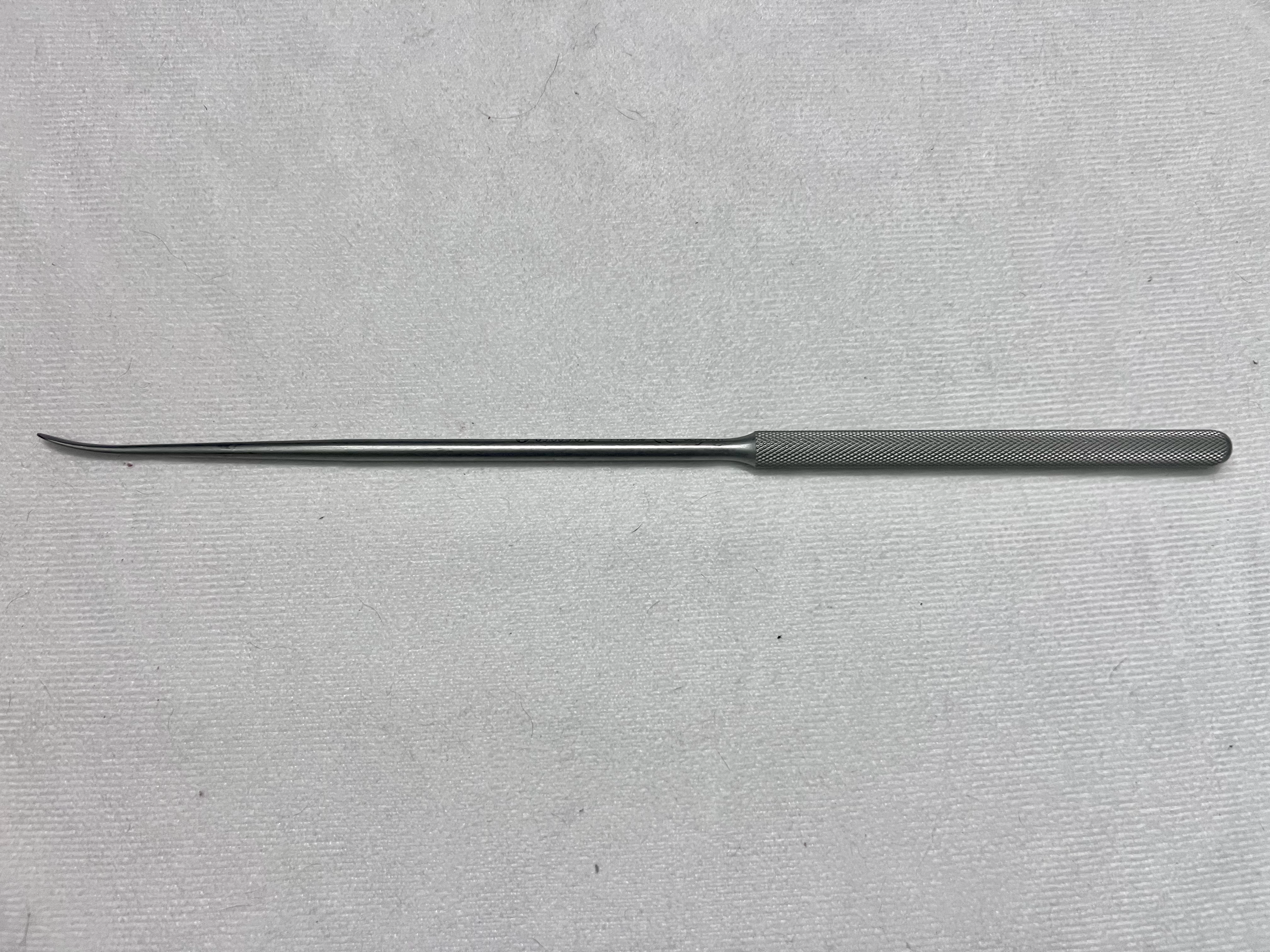 03.605.012 Curved Dissector Blunt Tip 265mm US1644
