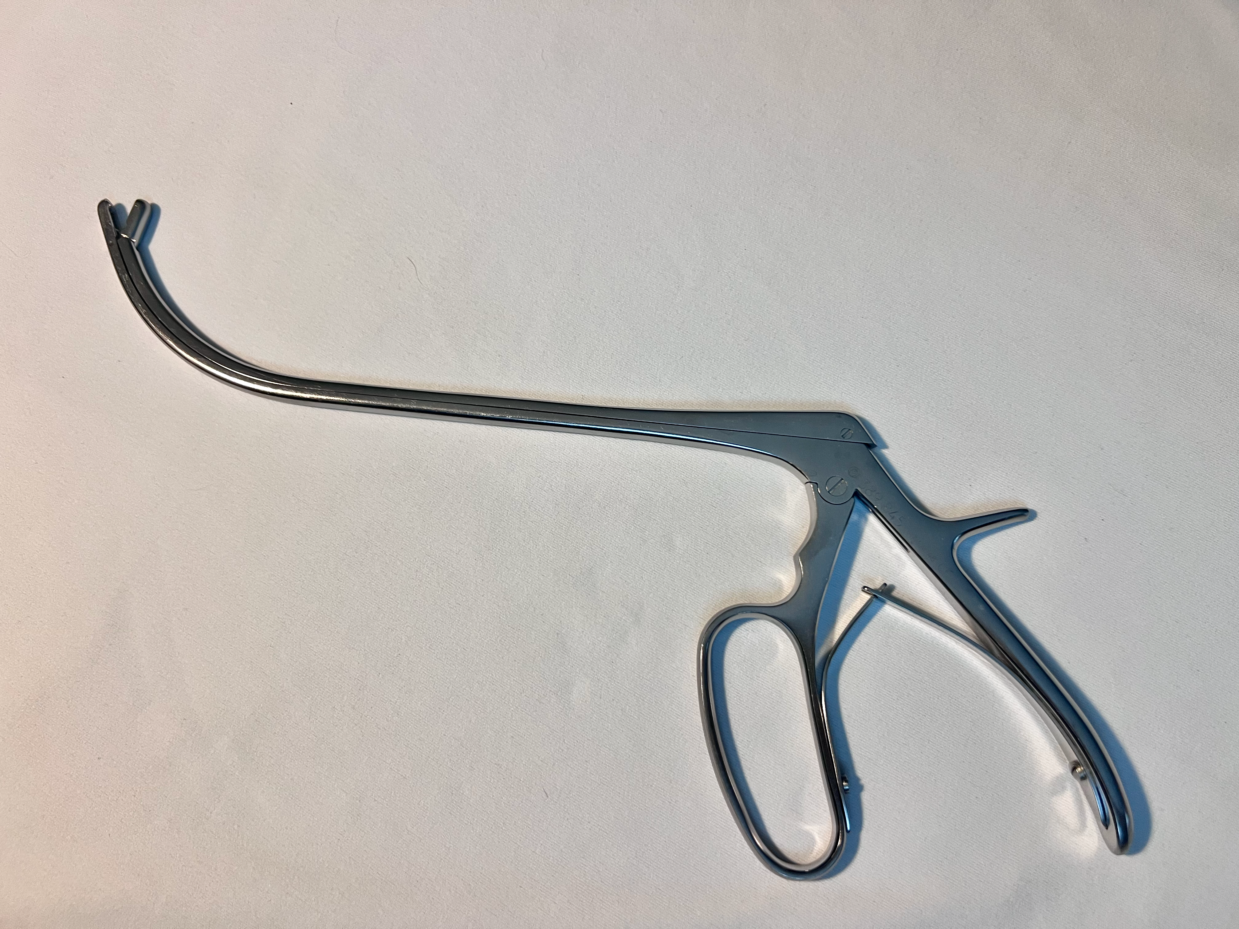 389.845 T-PLIF Spinal Pituitary Rongeur 6mm Bite Soft Angle Curve US2121