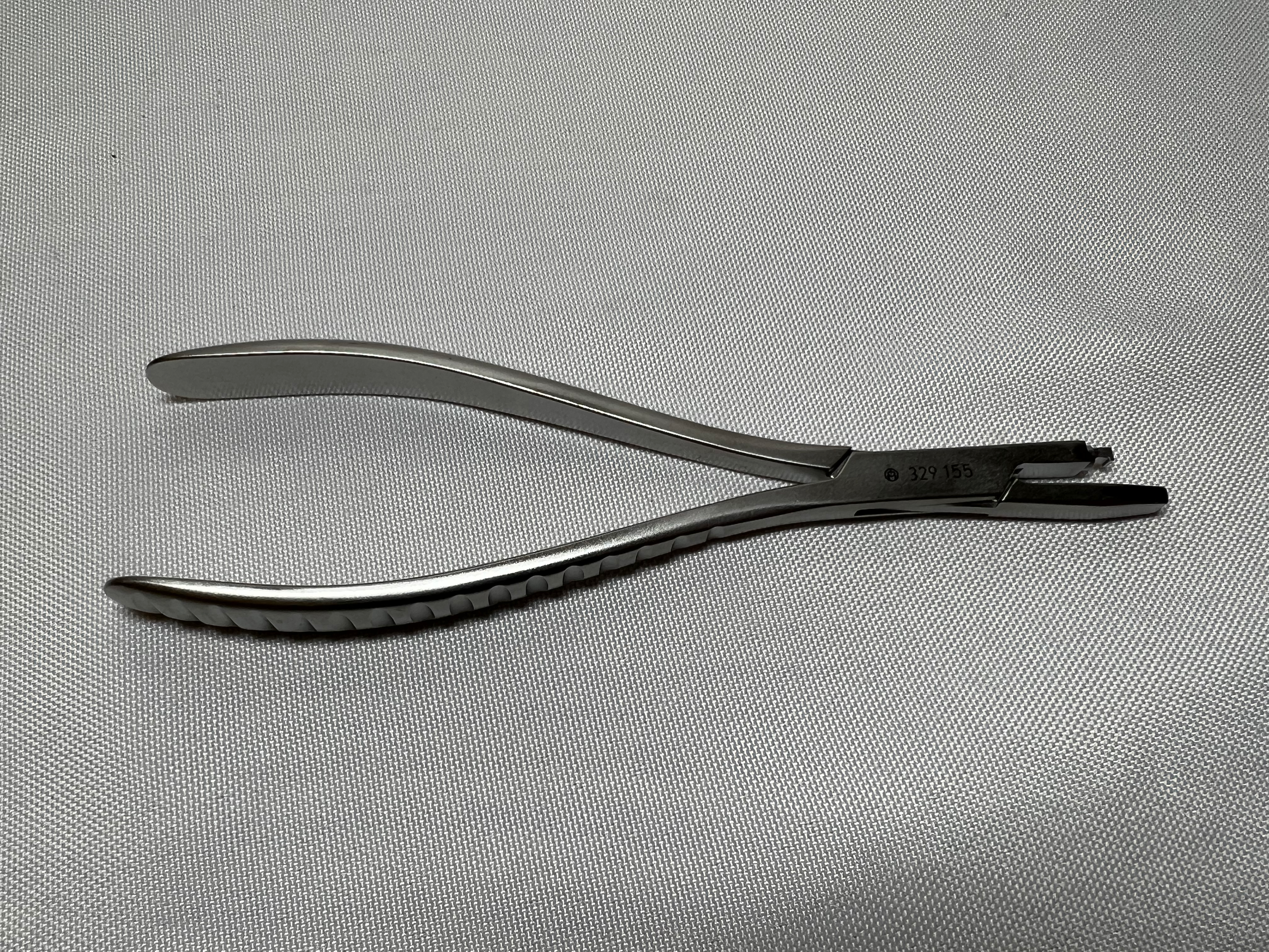 329.155 Locking Calcaneal Plate Tab Bending Pliers US1084