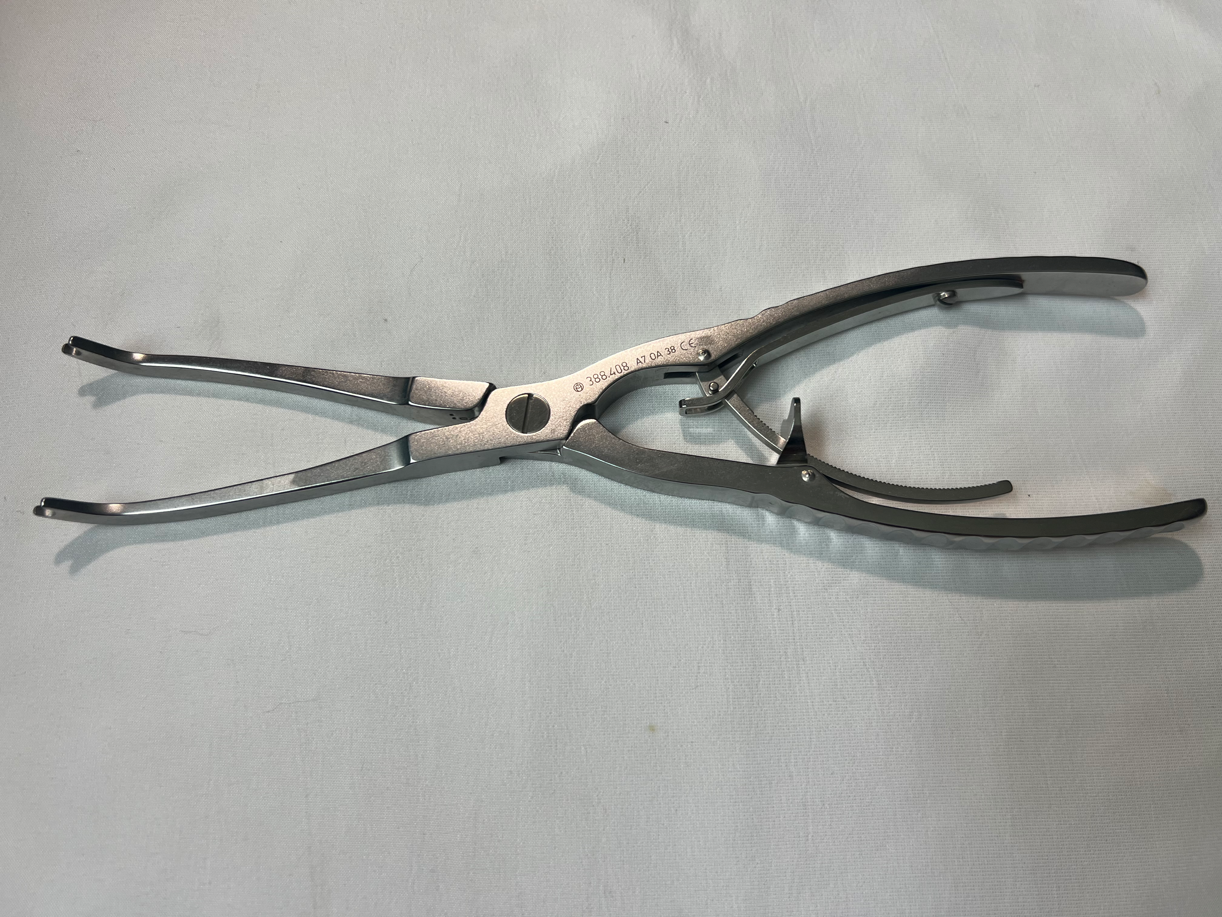 388.408 Compression Forceps US1399