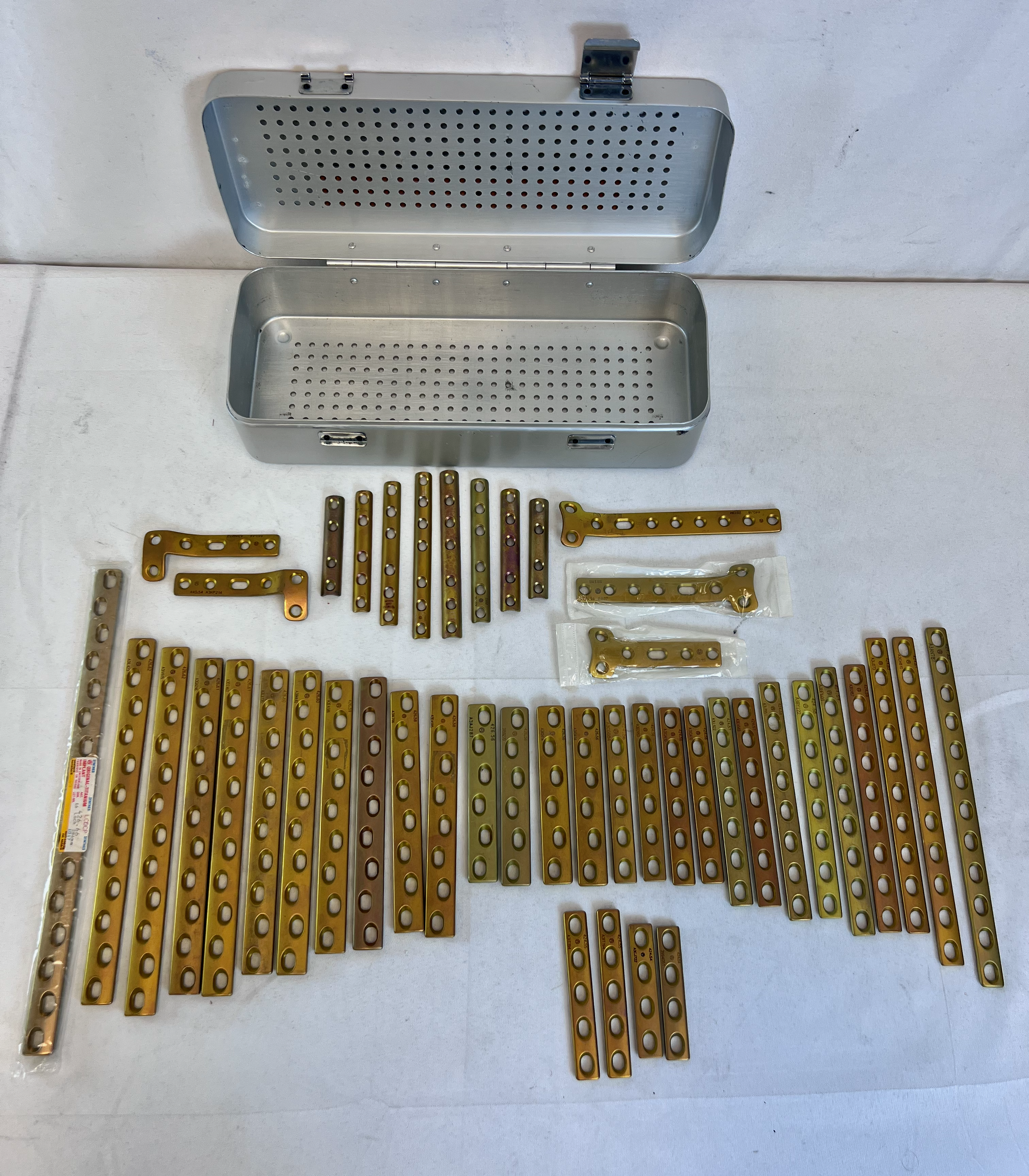 LC-DCP Titanium Plates CCMED743