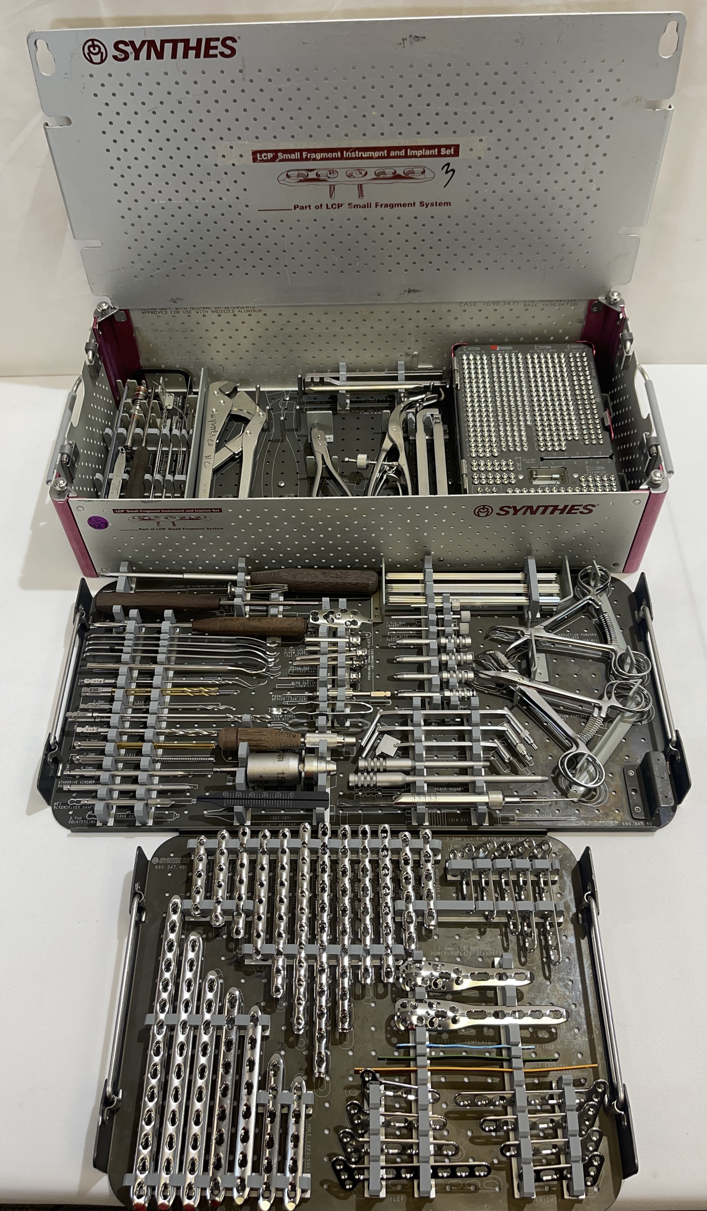 105.436 Locking LCP Cannulated Small Fragment Instrument & Implant Set 