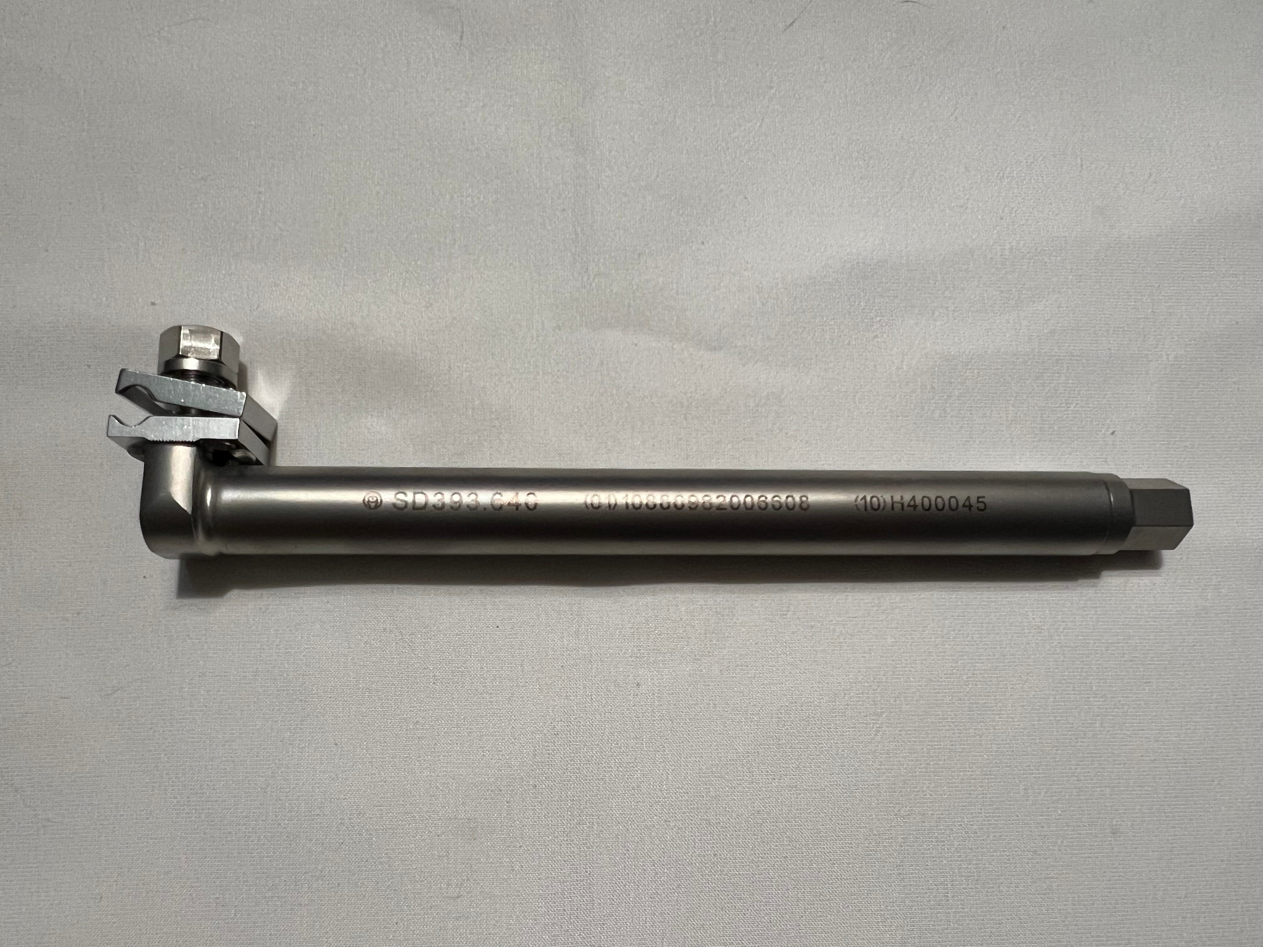 393.640 Adjustable Clamp US1525