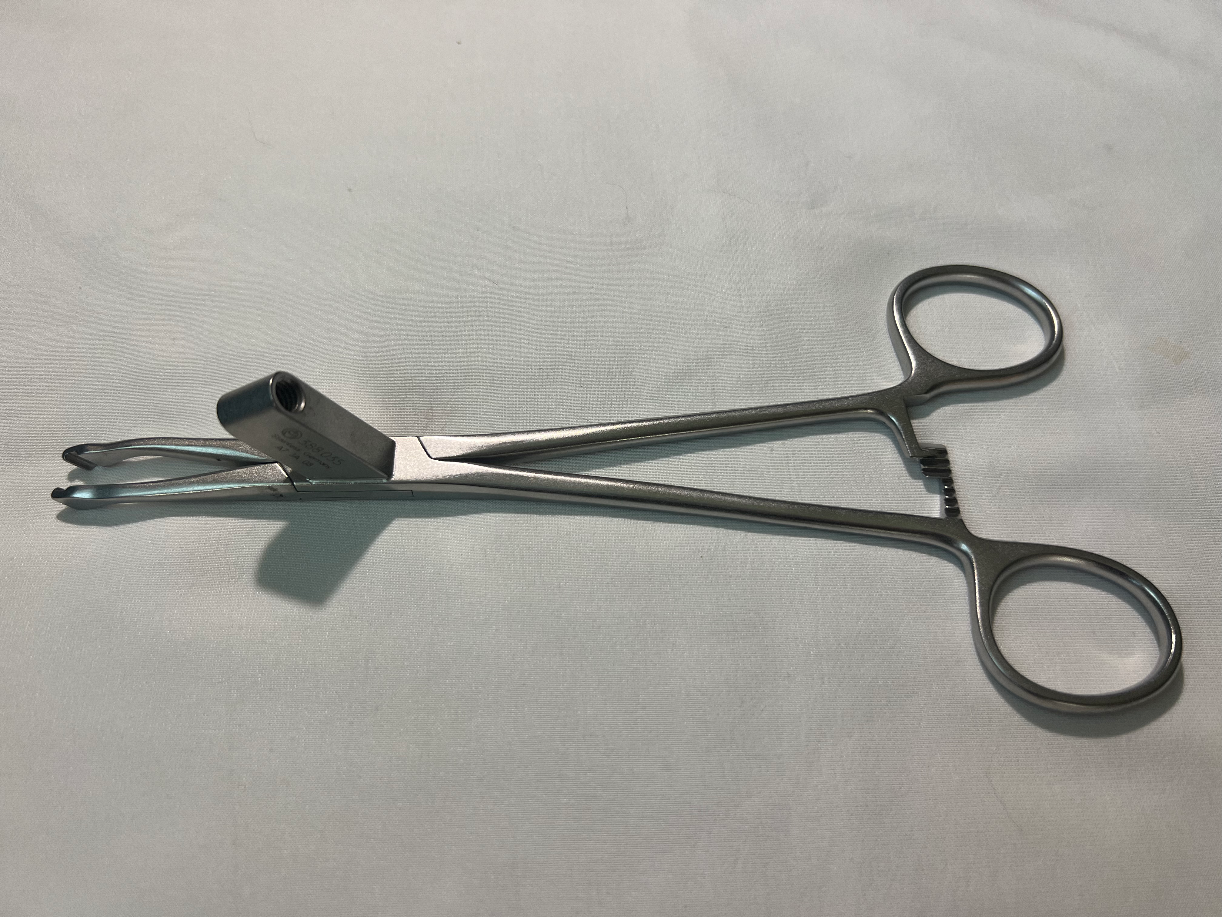 388.035 CerviFix Clamp Removal Tool US1366