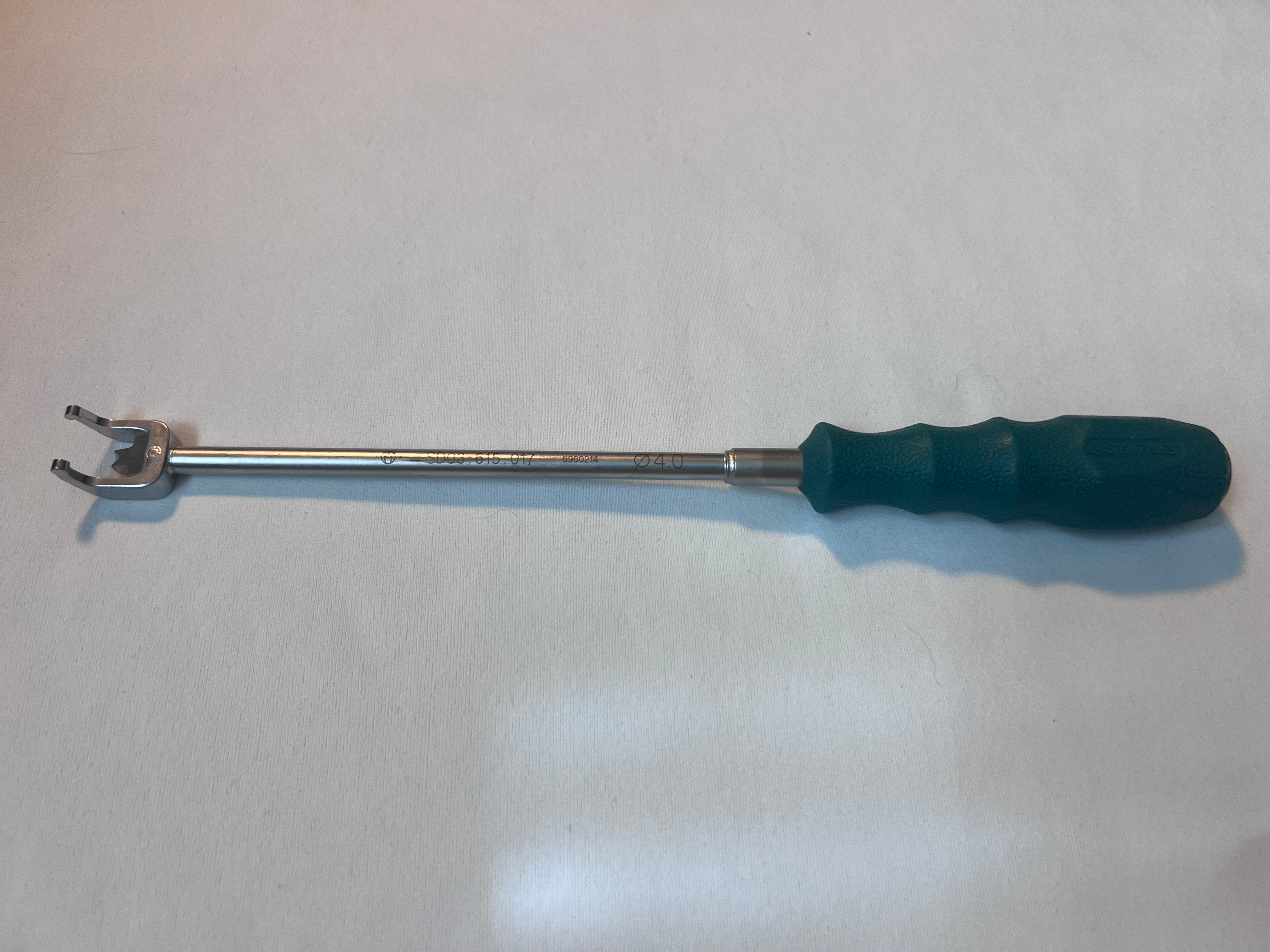 03.615.017 SYNAPSE OCT Spinal System 4mm Rocker Fork US2064
