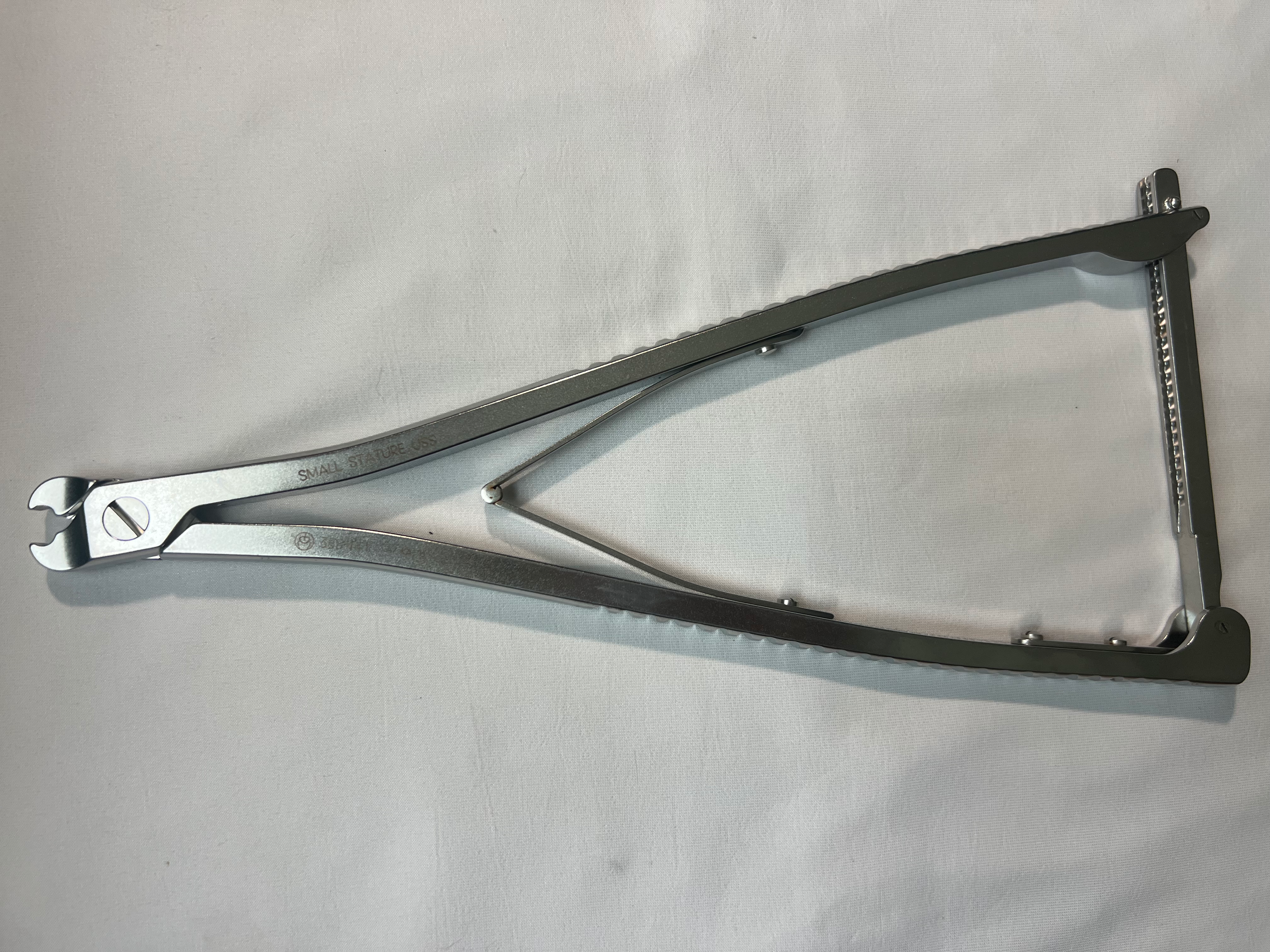 388.441 USS Small Stature Holding Forceps US1397