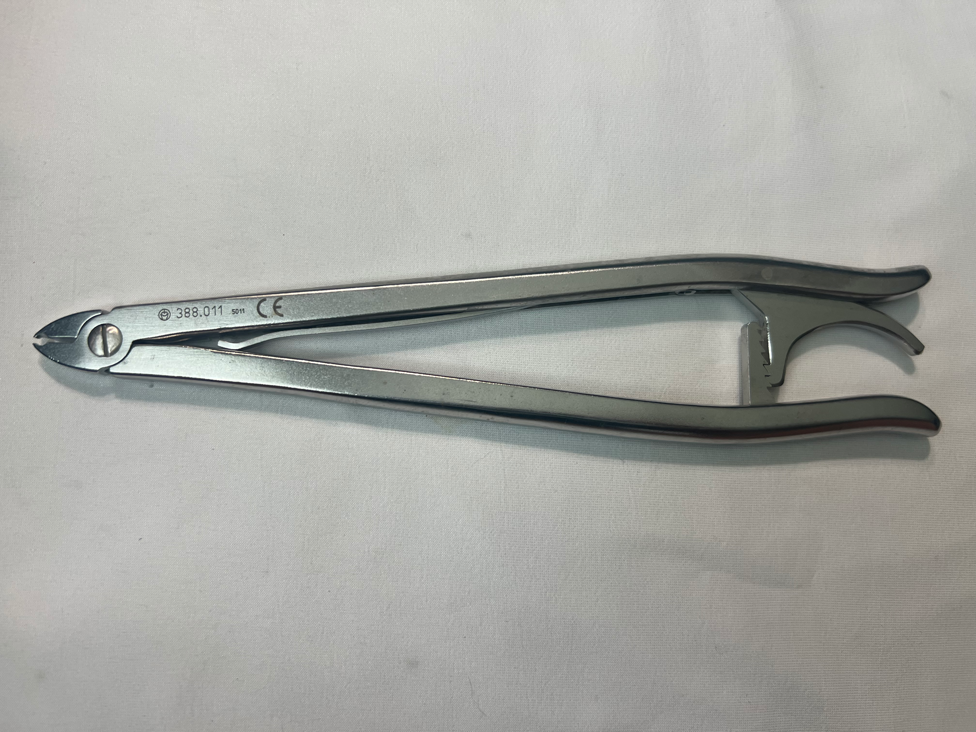 388.011 Holding Forceps For 3.5mm Rods US1414