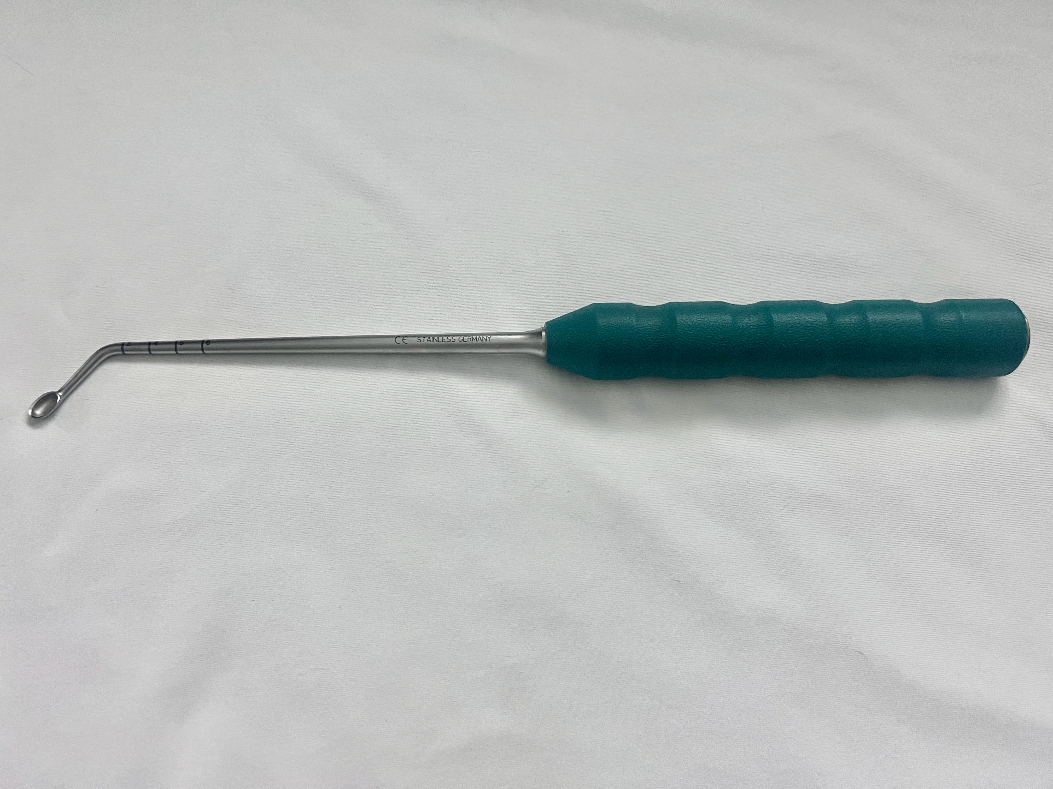 389.864 Orthopedic Right Angled 7.5mm Bone Curette US2056