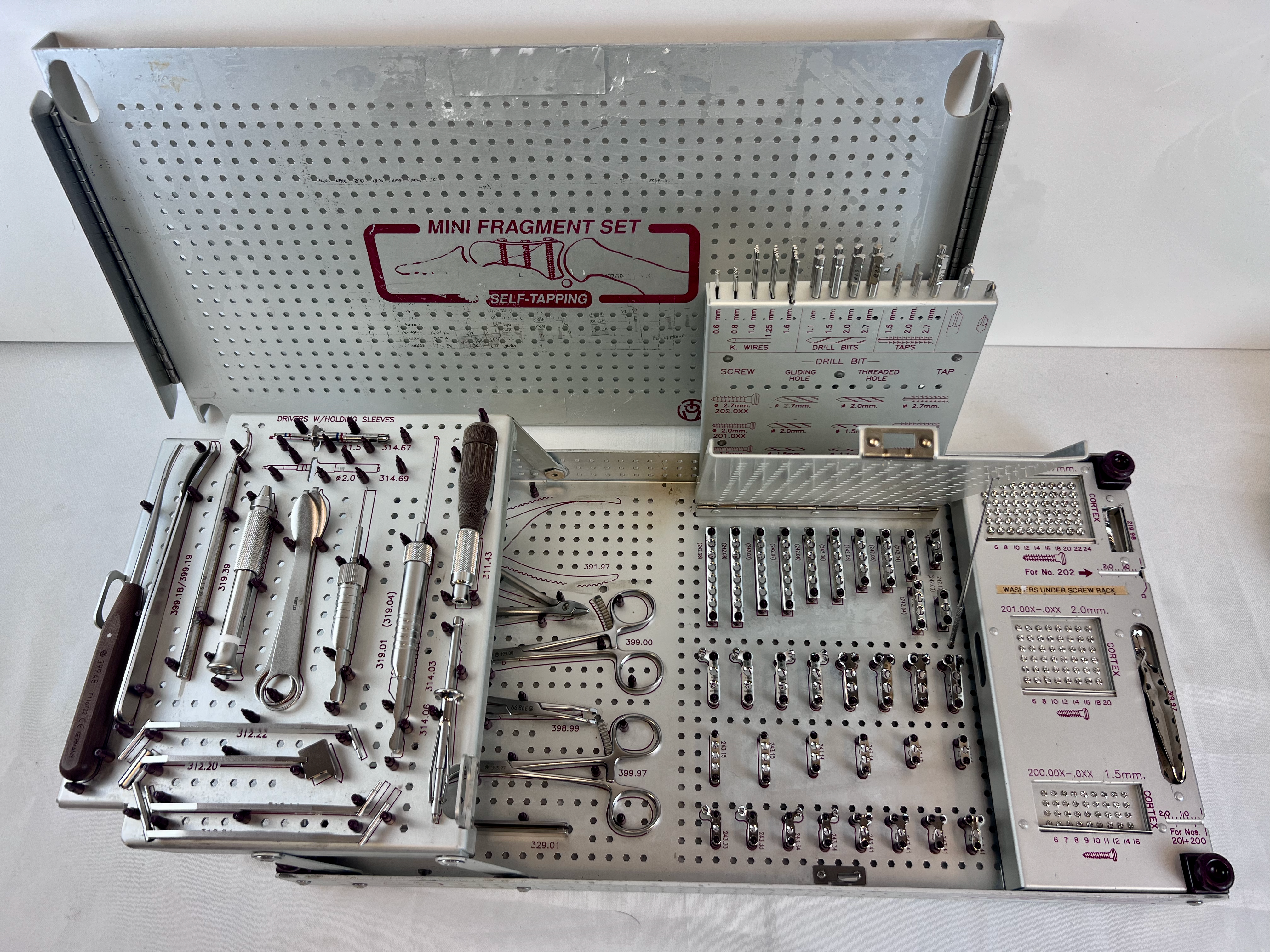 Self-Tapping Mini Fragment Set CCMED734