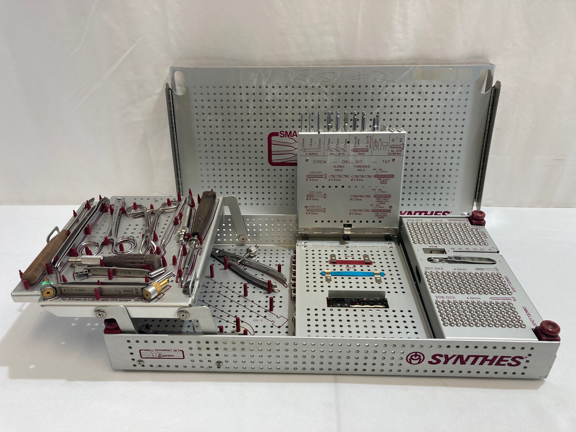 Synthes 105.408 Small Fragment Instrument & Implant Set CCMED462