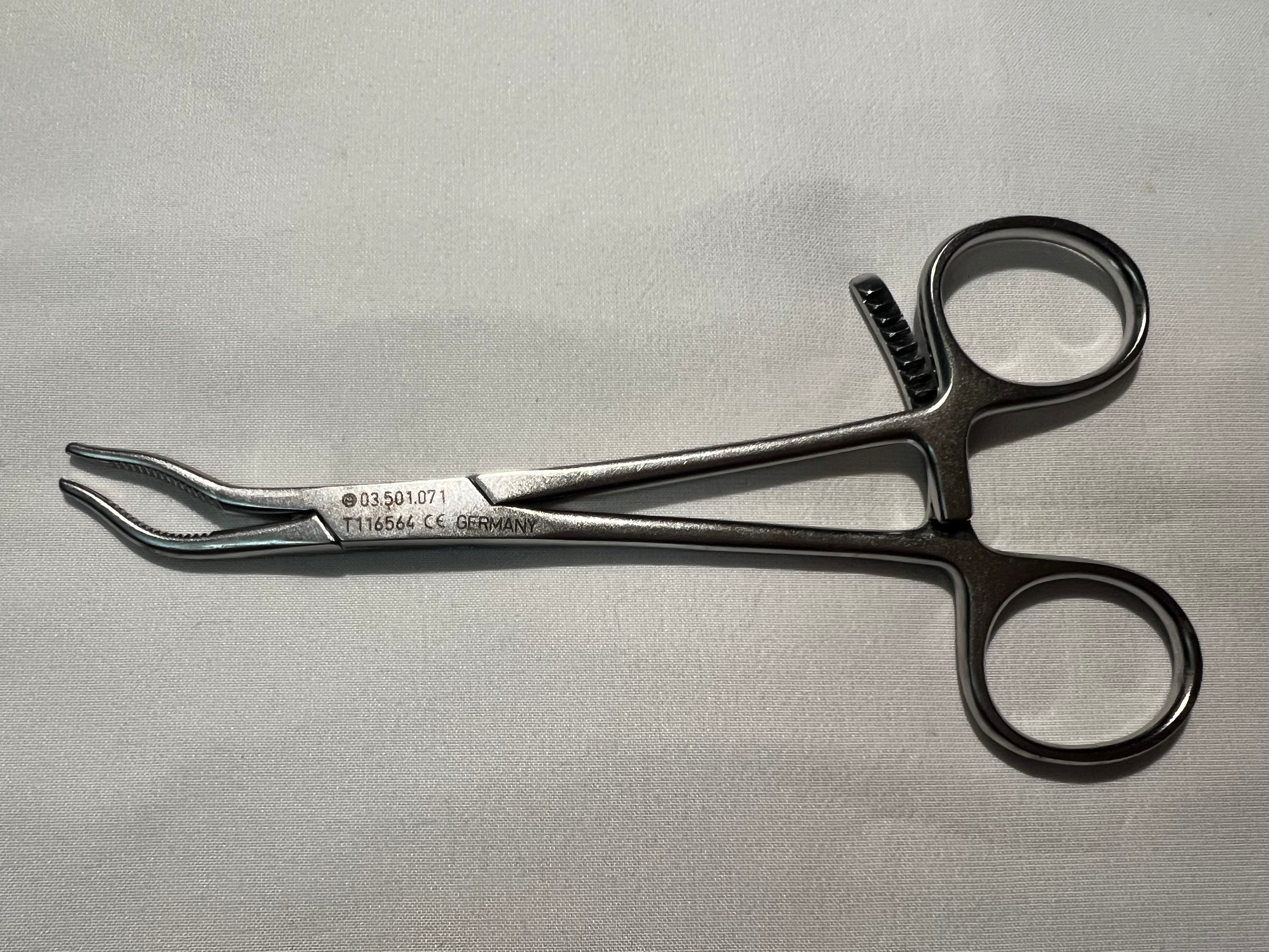 03.501.071 Small Plate Holding Forceps US1427