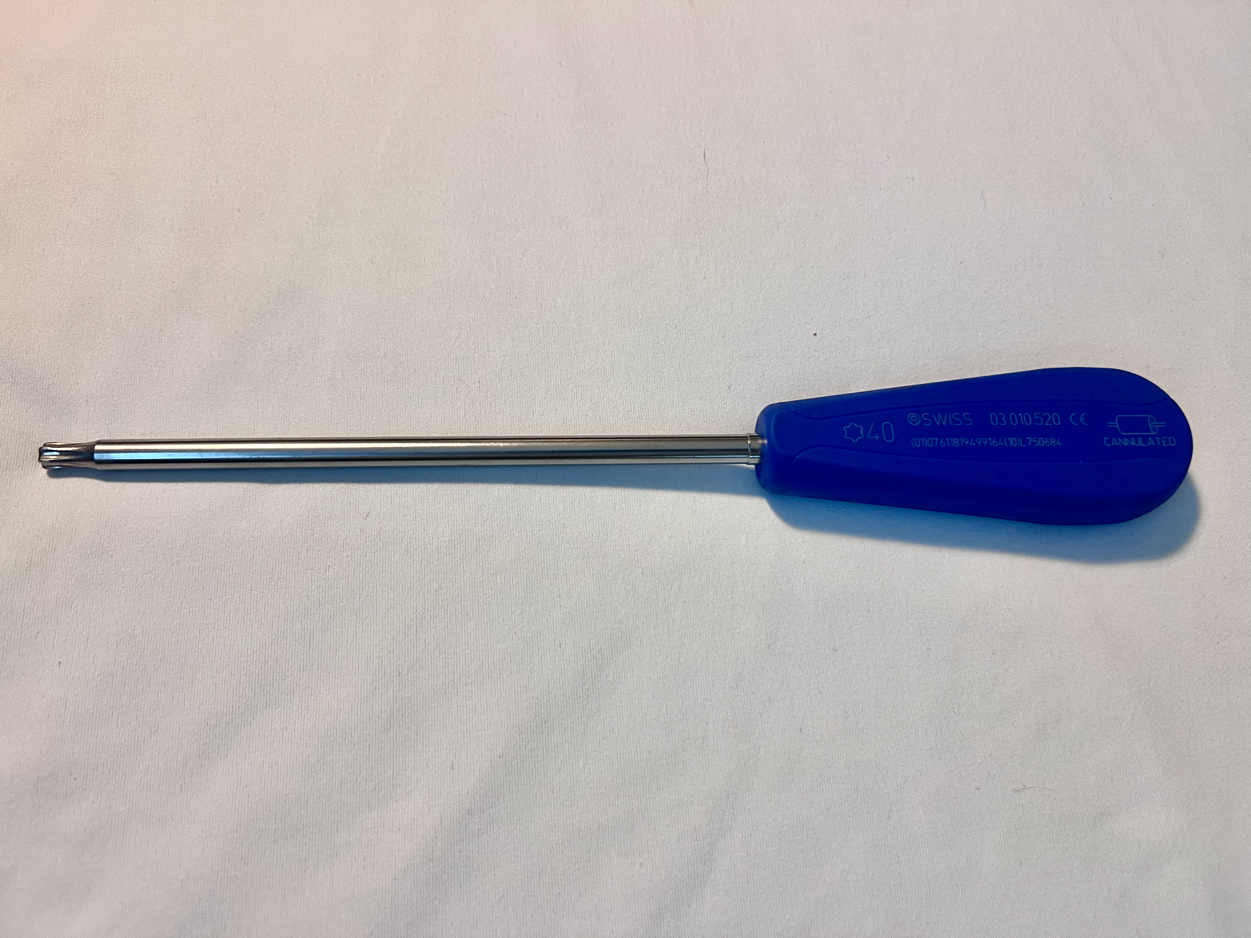 03.010.520 Cannulated T40 Stardrive Screwdriver 4mm US2077