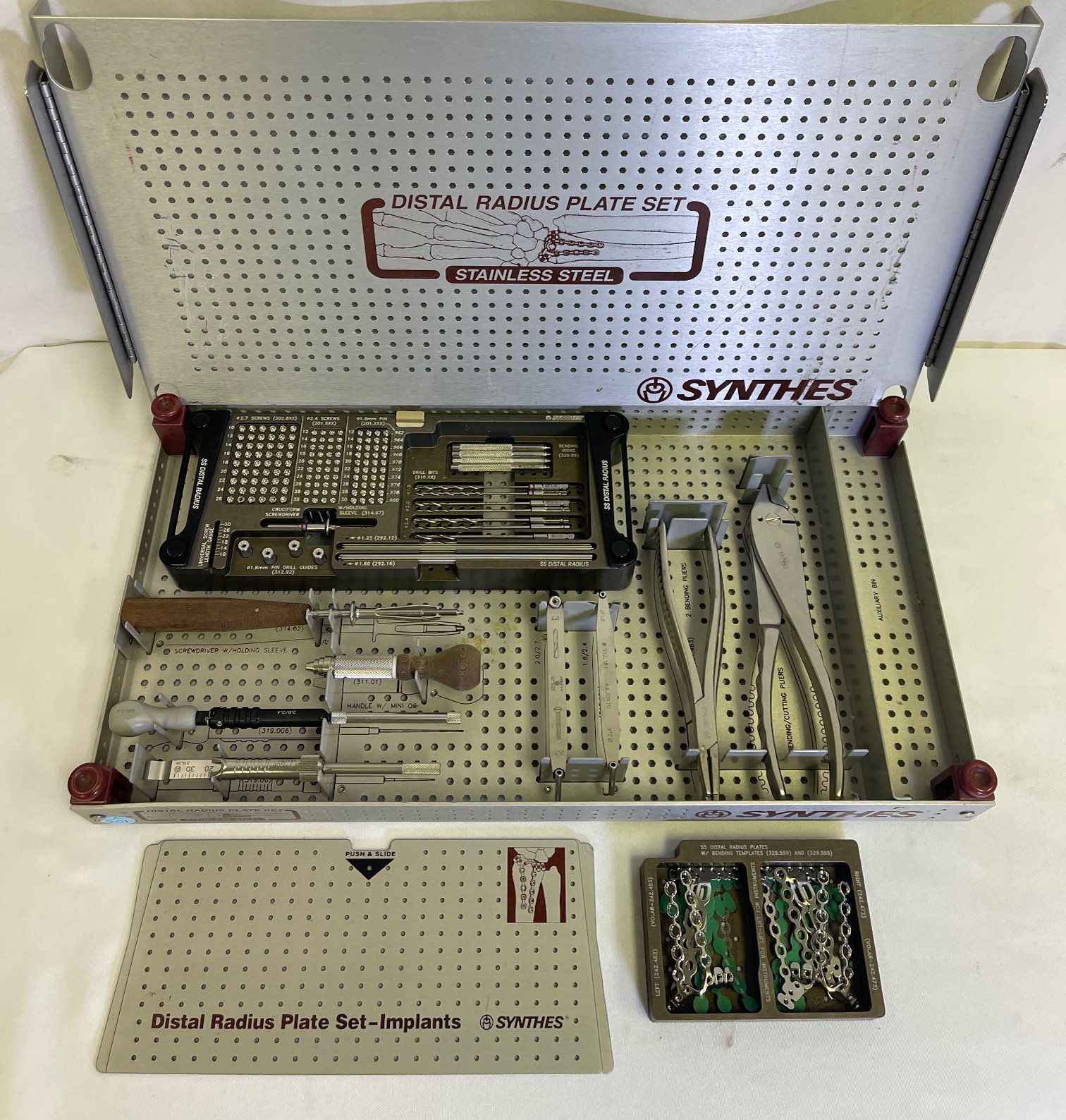 Stainless Steel Distal Radius Set CCMED201