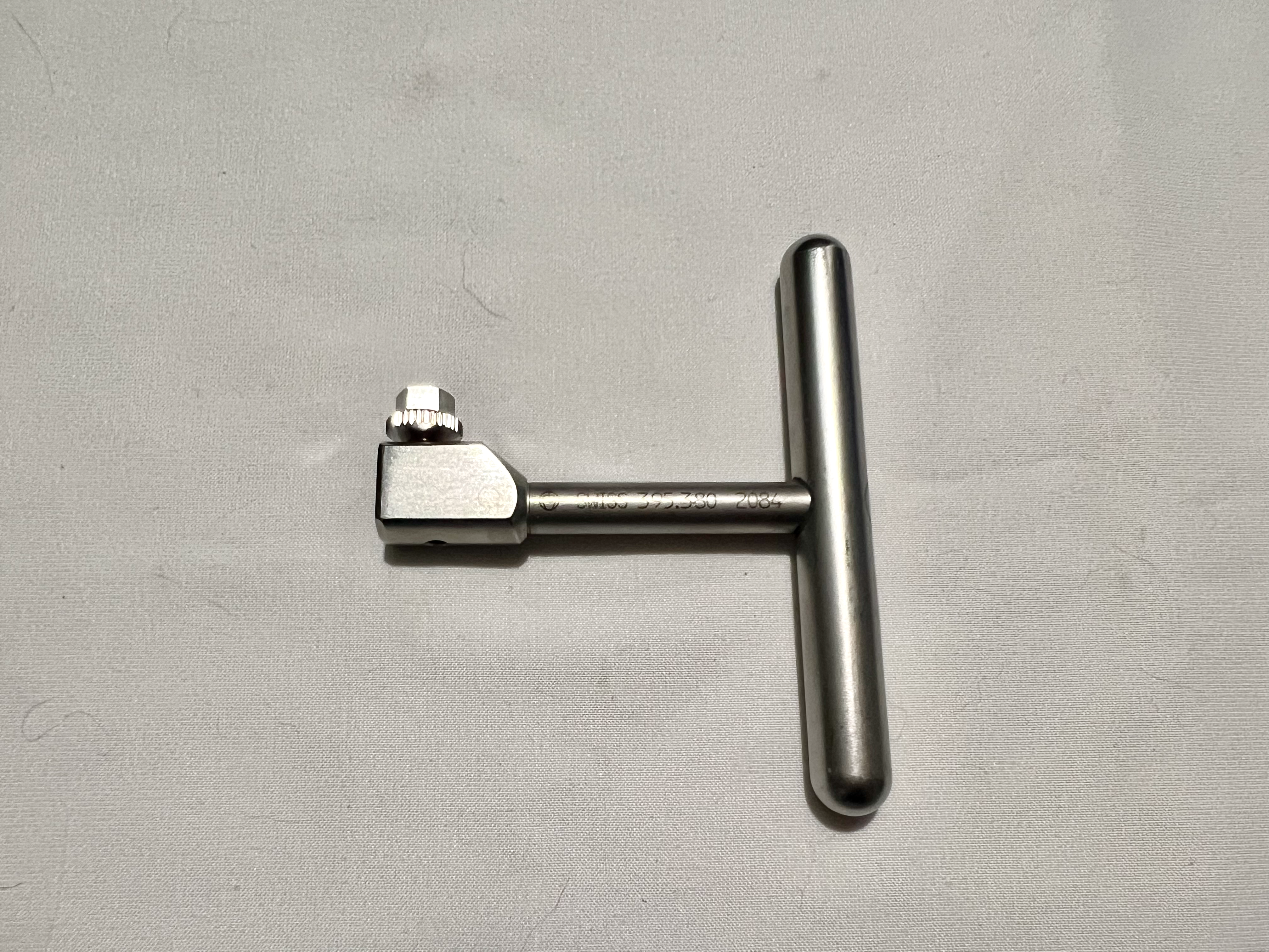 395.380 Basic T-Handle US1546