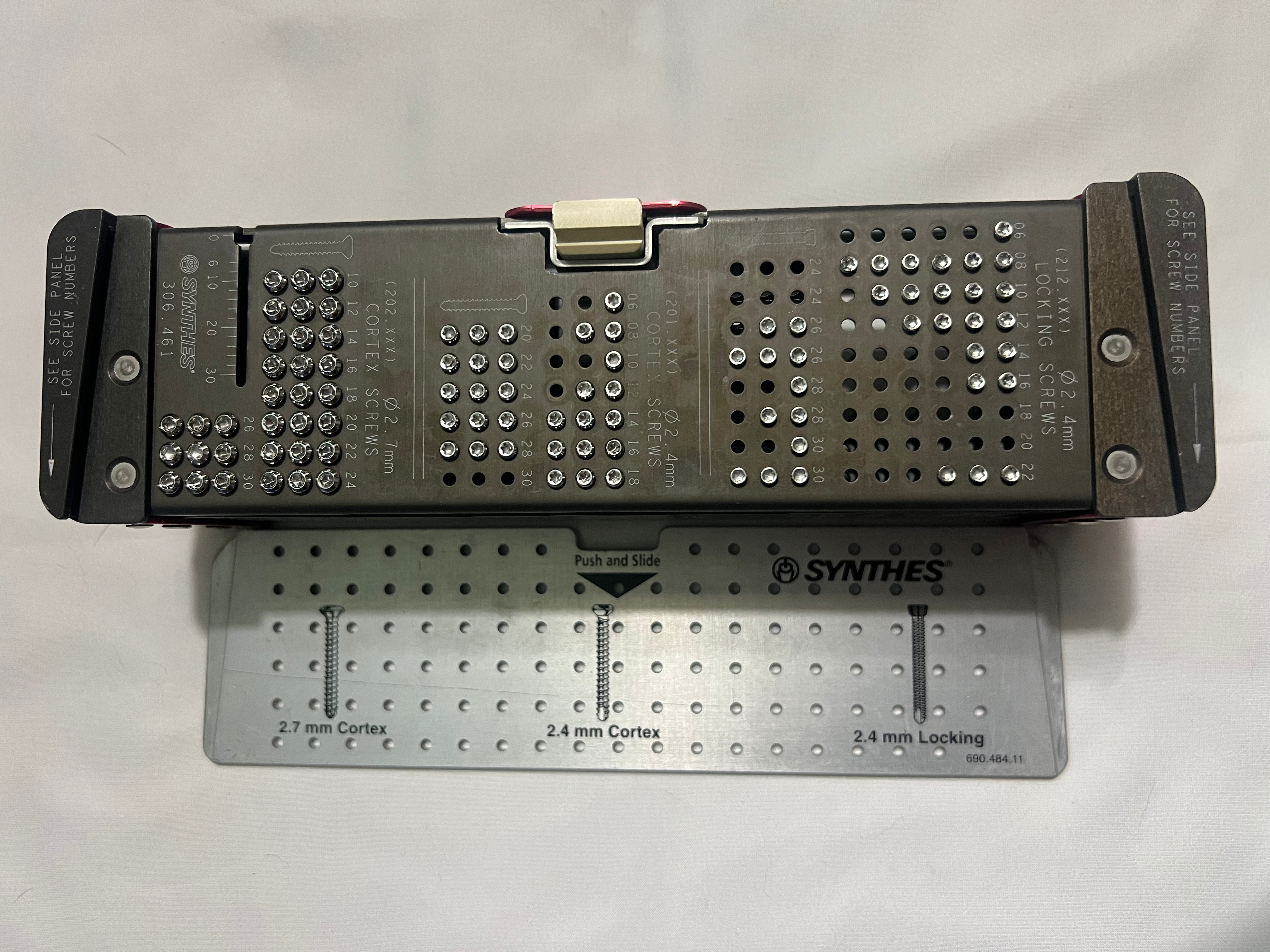 306.461 Screw Rack For LCP Distal Radius Plate Set Graphic Case US1481