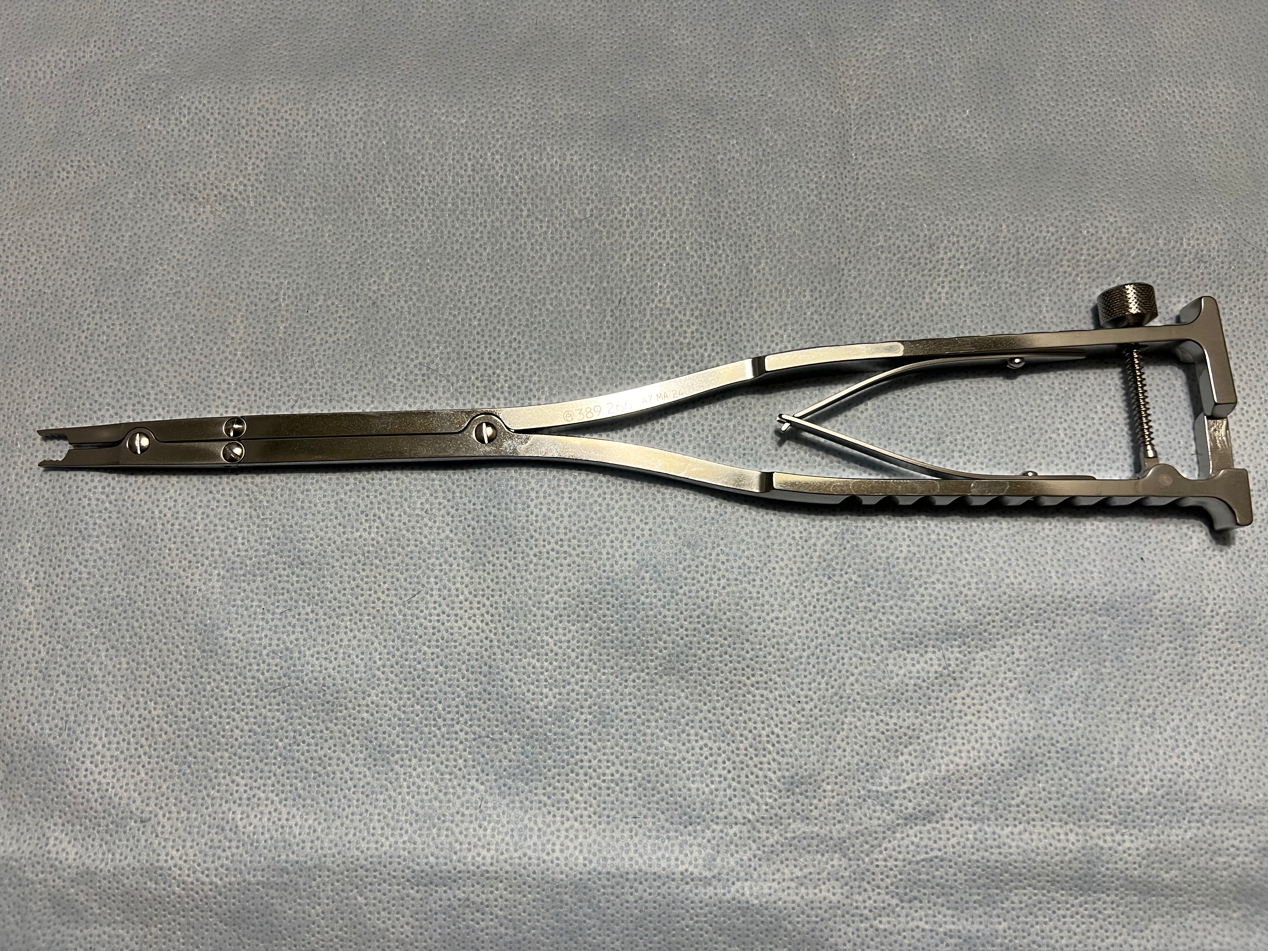 389.266 Orthopedic Instrument Holder US1218