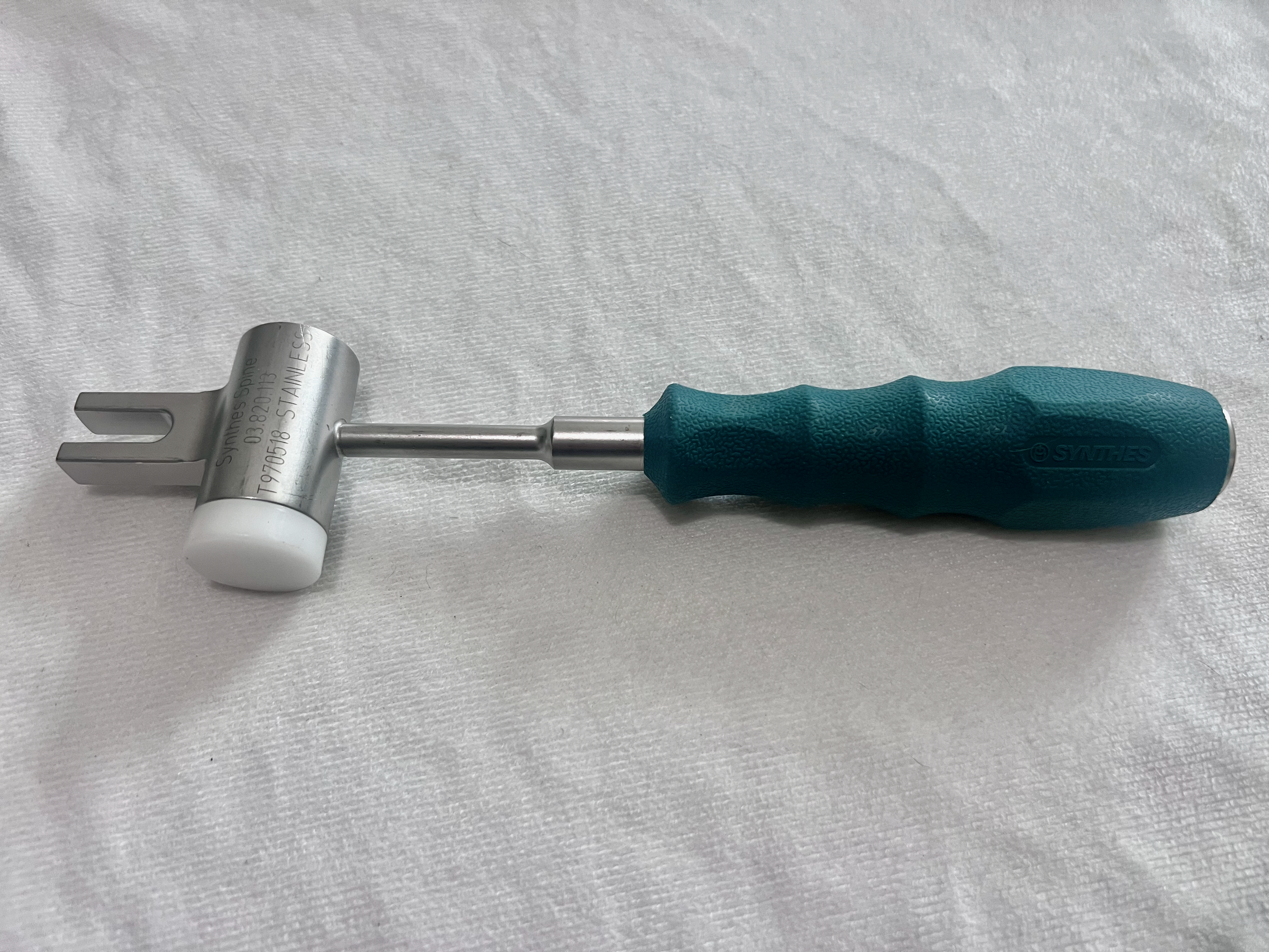 03.820.113 Slotted Mallet US1694