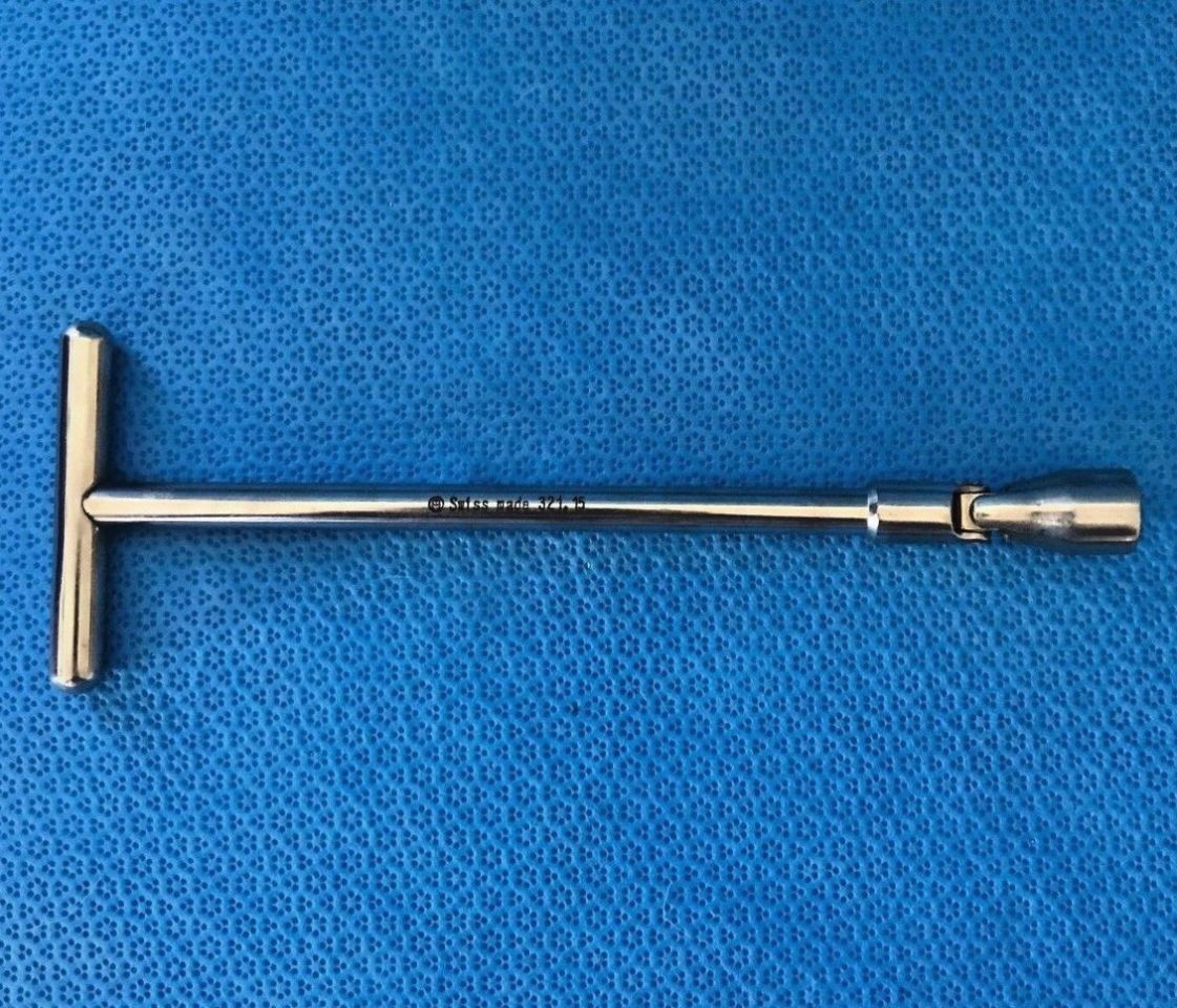 321.15 Universal Joint Socket Wrench US260