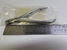 347.962 Right Angled Bending Pliers