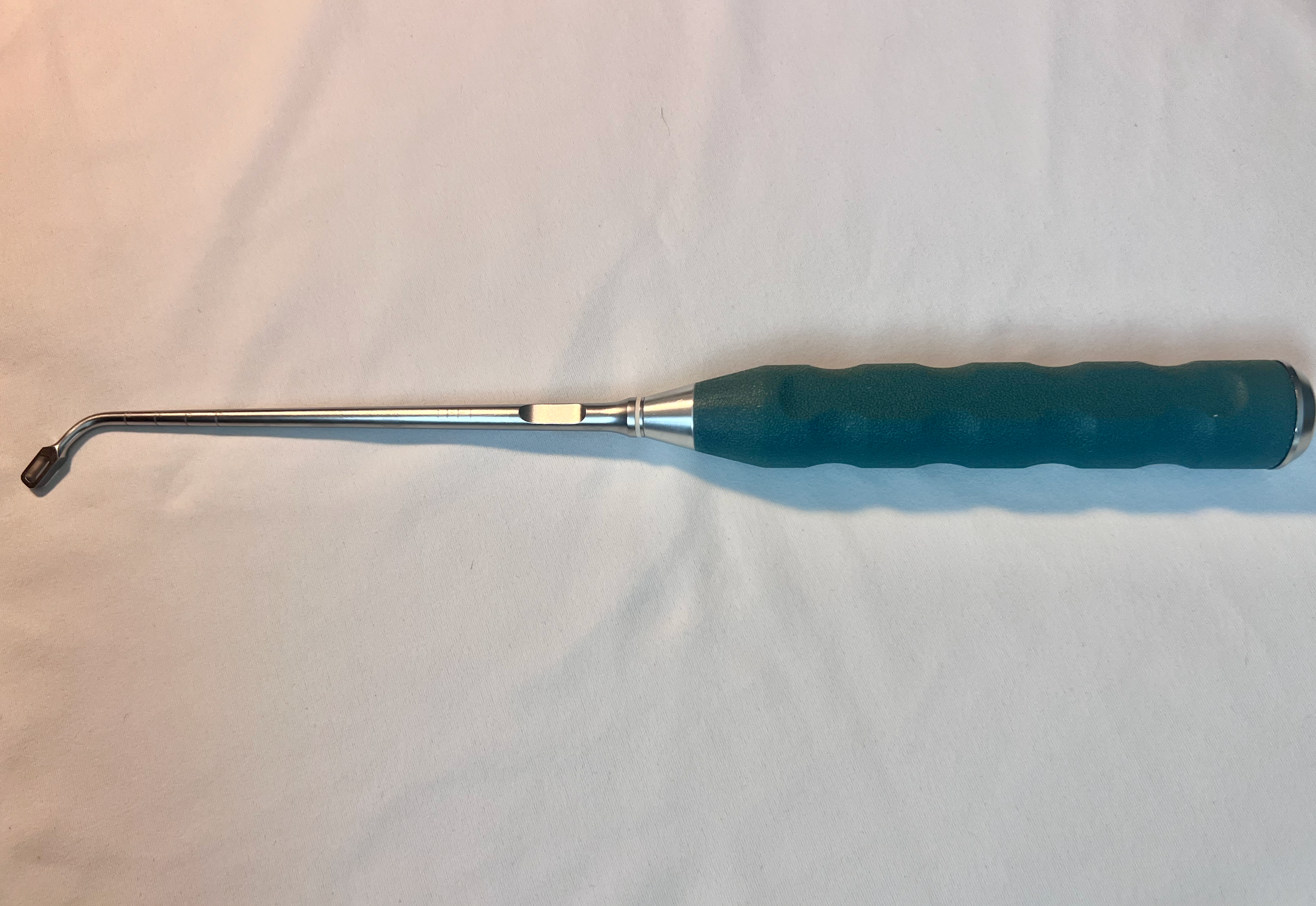 389.833 T-PLIF Small Left Rectangular Box Curette US2110