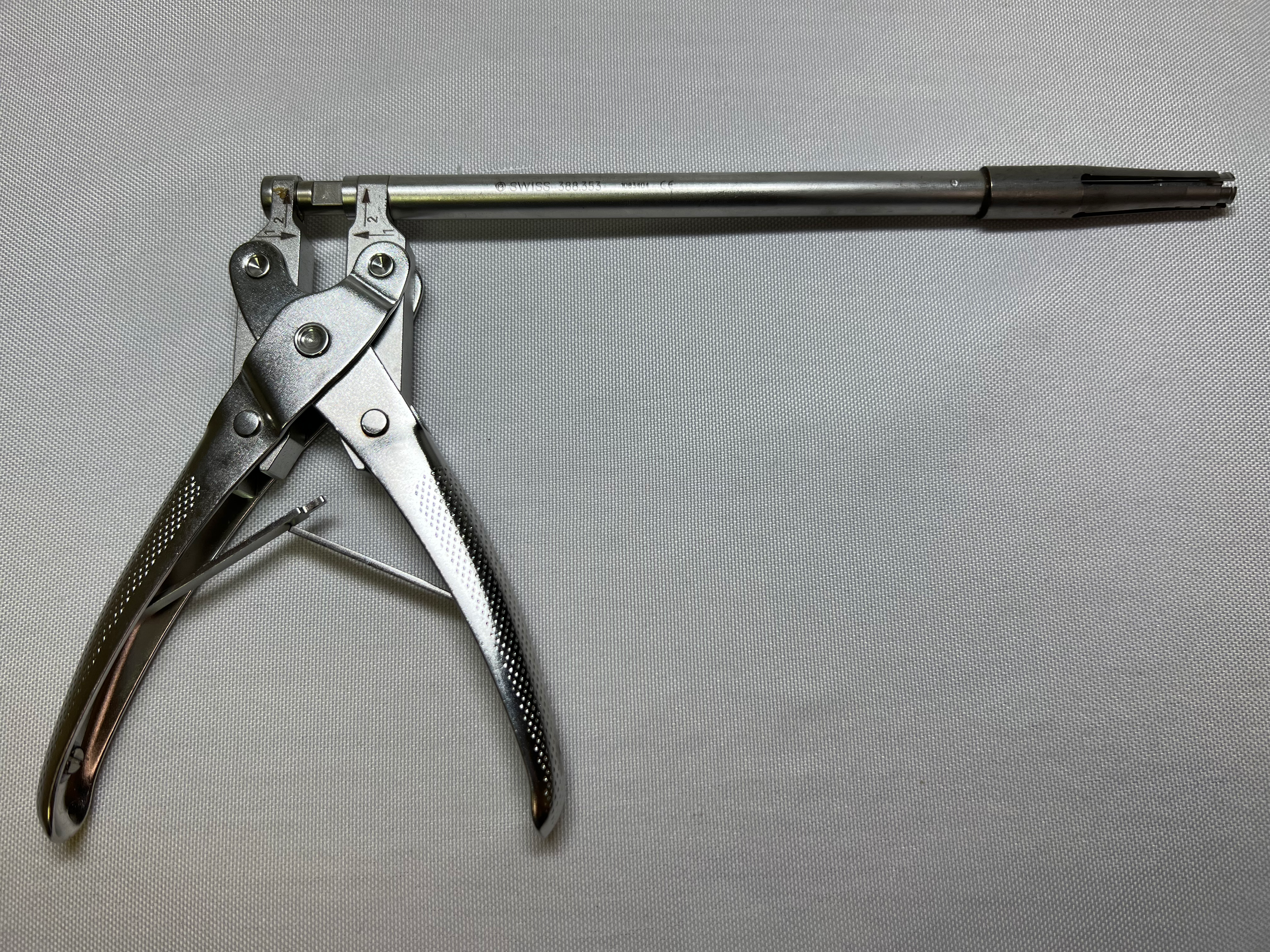 388.353 Swiss Extraction Plier US1096