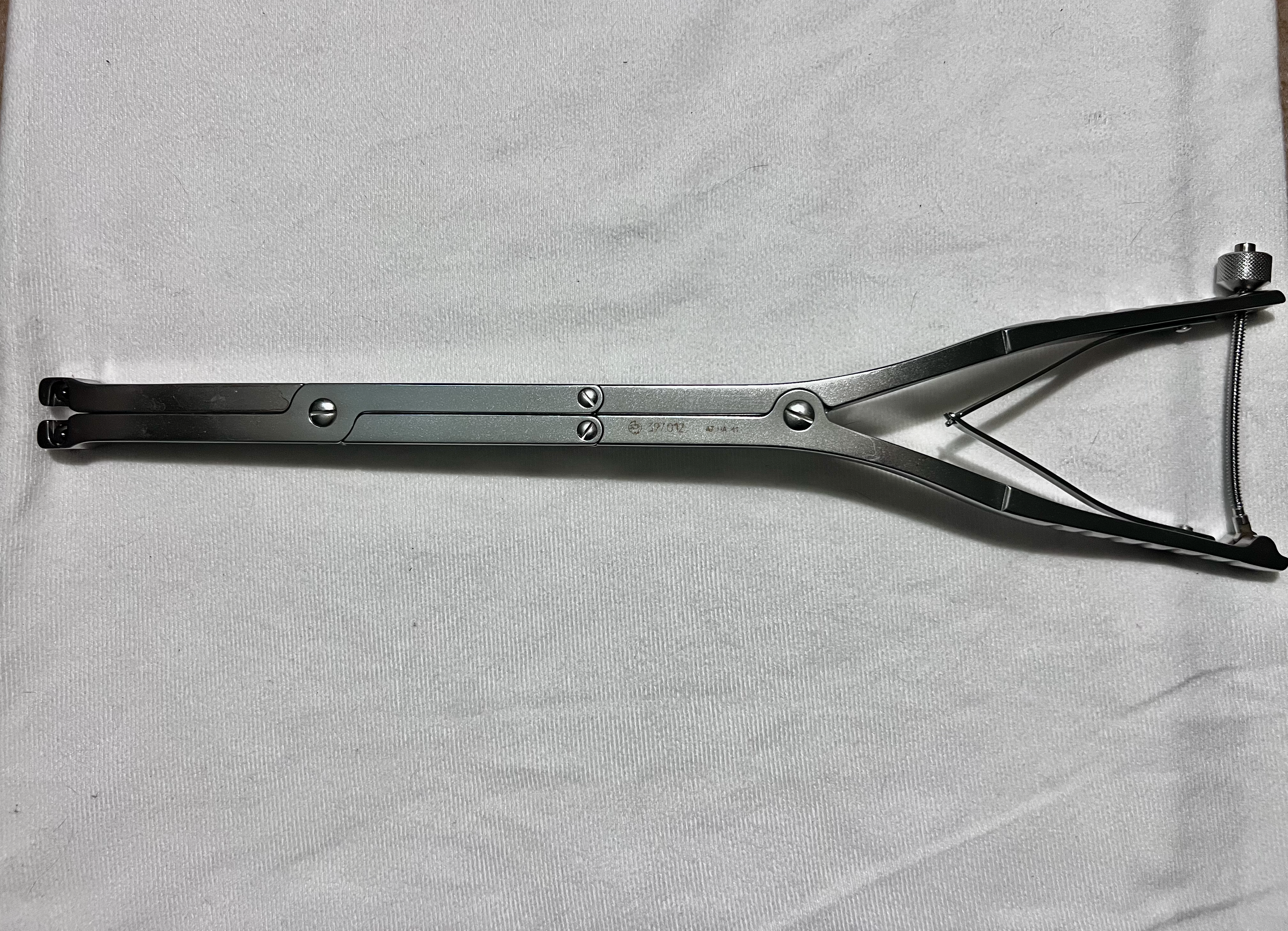 397.012 Bone Distraction Forceps US1615