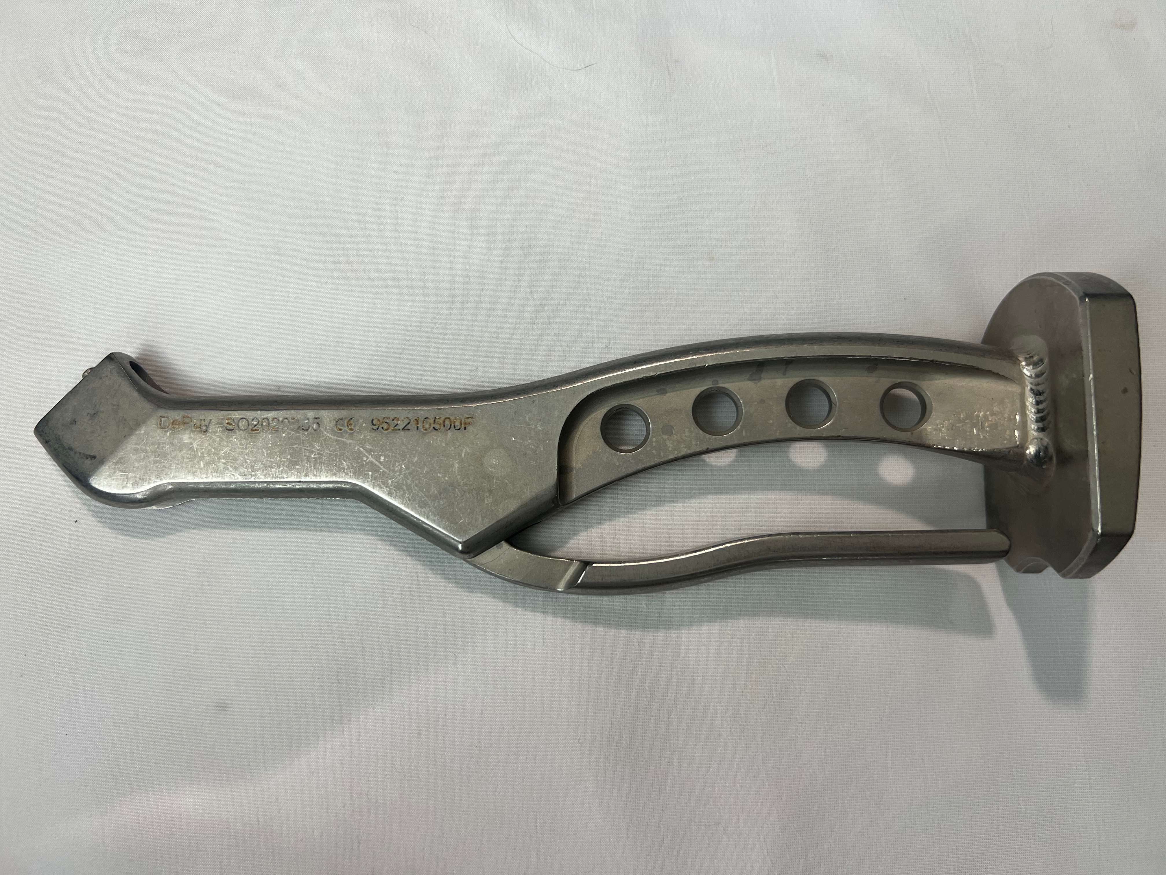 952210500F Corail Straight Broach Handle US1444